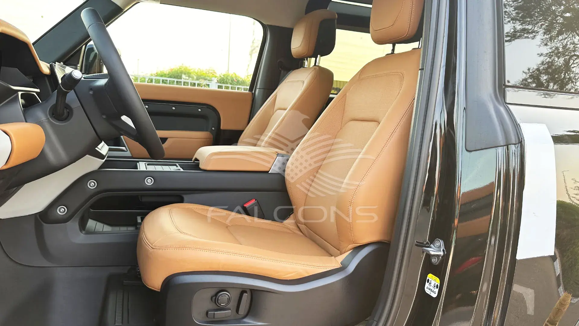 3.0L 90 P400 HSE AWD AT - Image 9