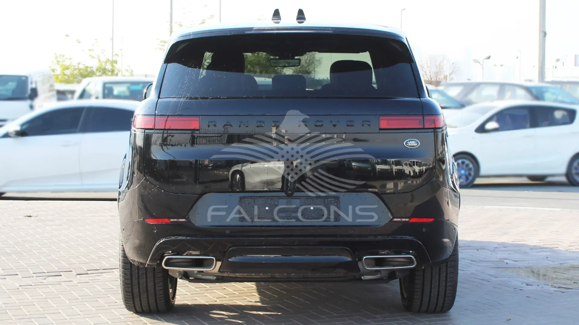 3.0L Sport Petrol P400 Autobiography AT - Image 3