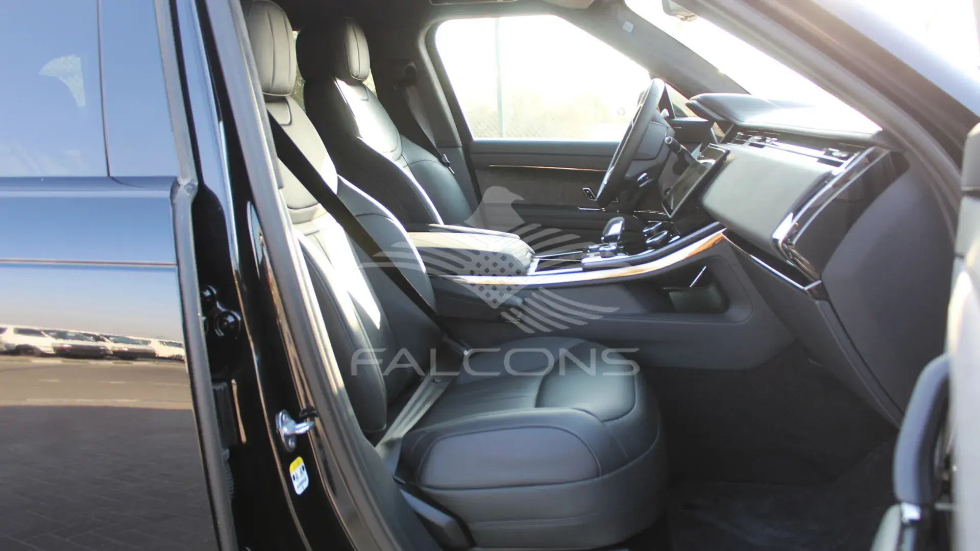 3.0L Sport Petrol P400 Autobiography AT - Image 15