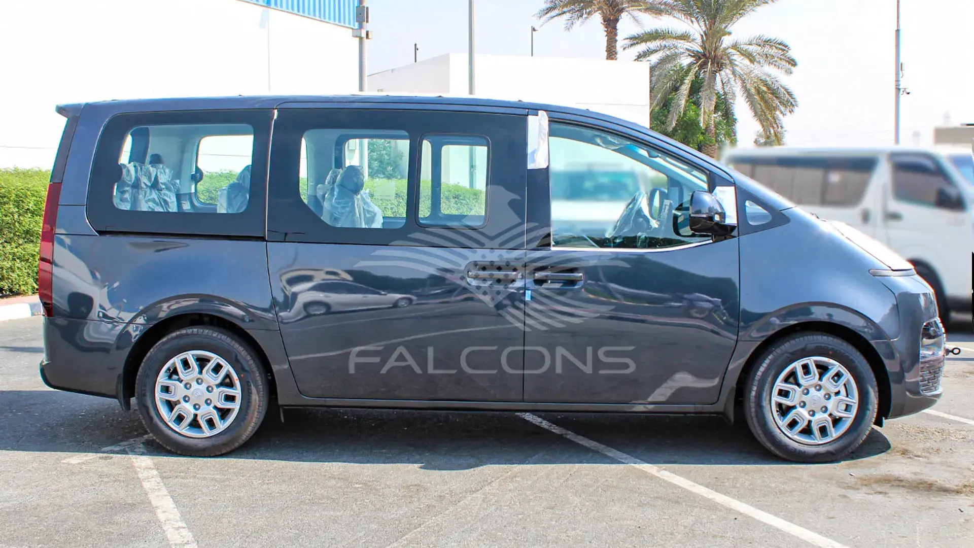 3.5L STARIA 11 STR COMFORT AT - Image 6