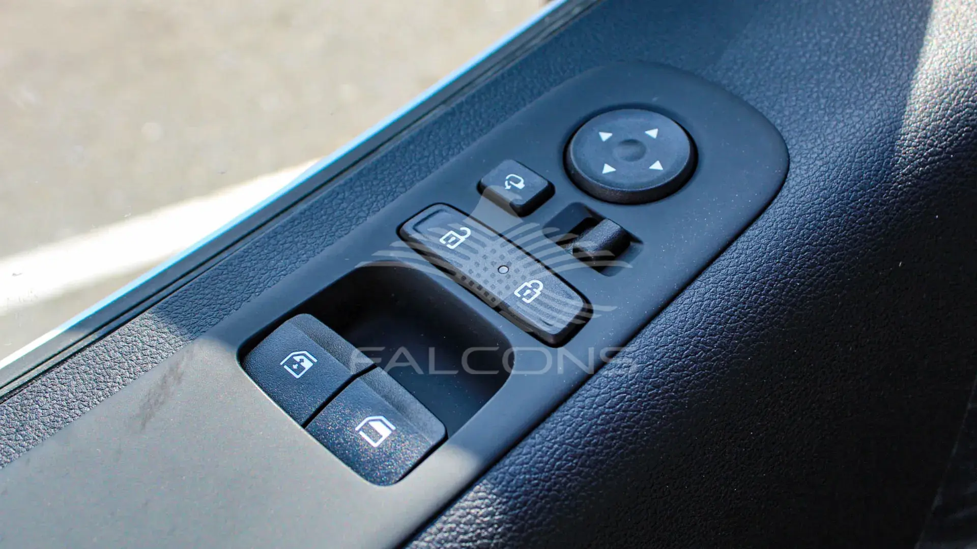 3.5L STARIA 11 STR COMFORT AT - Image 16