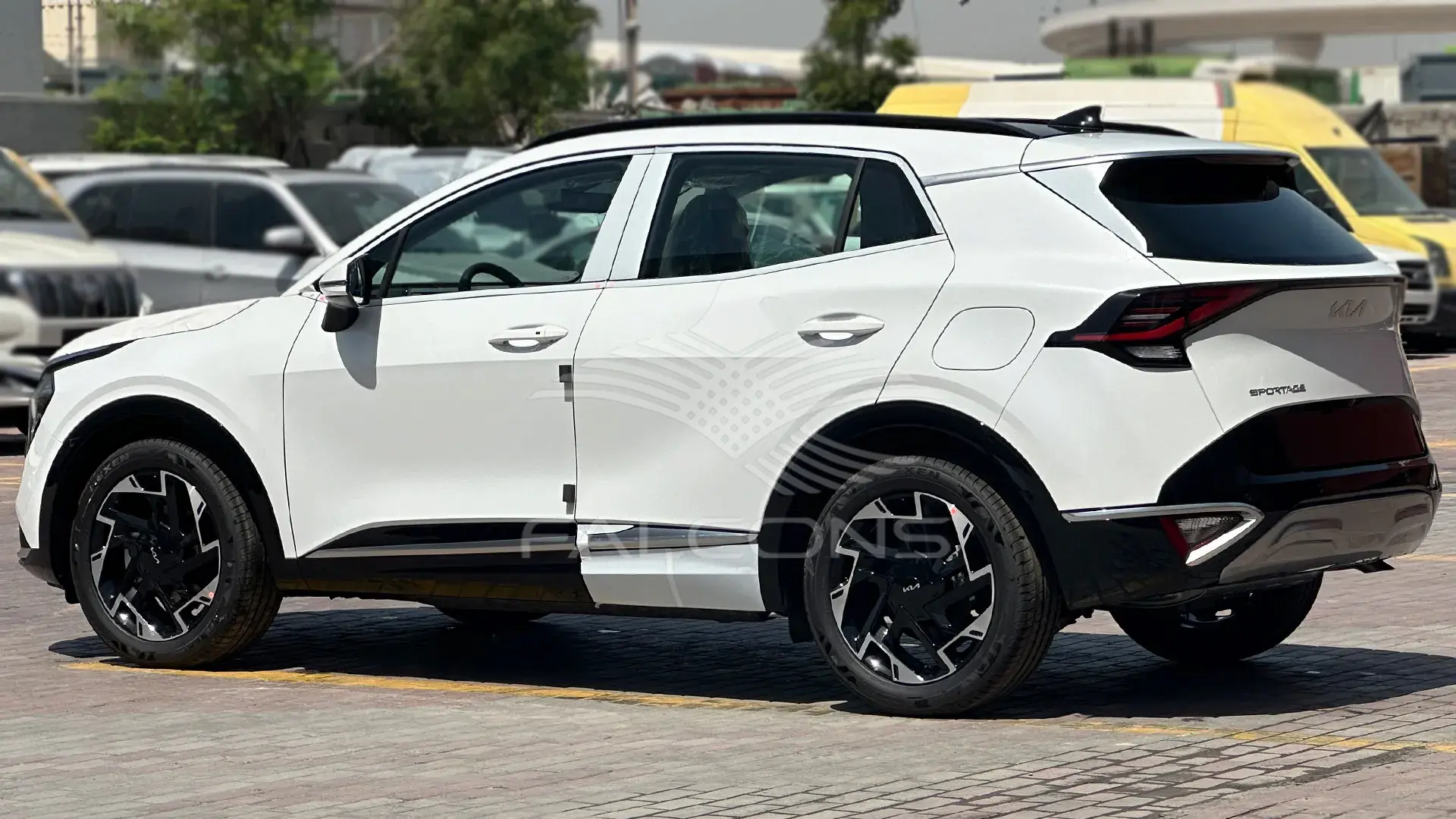1.6L 2WD AT - Image 2