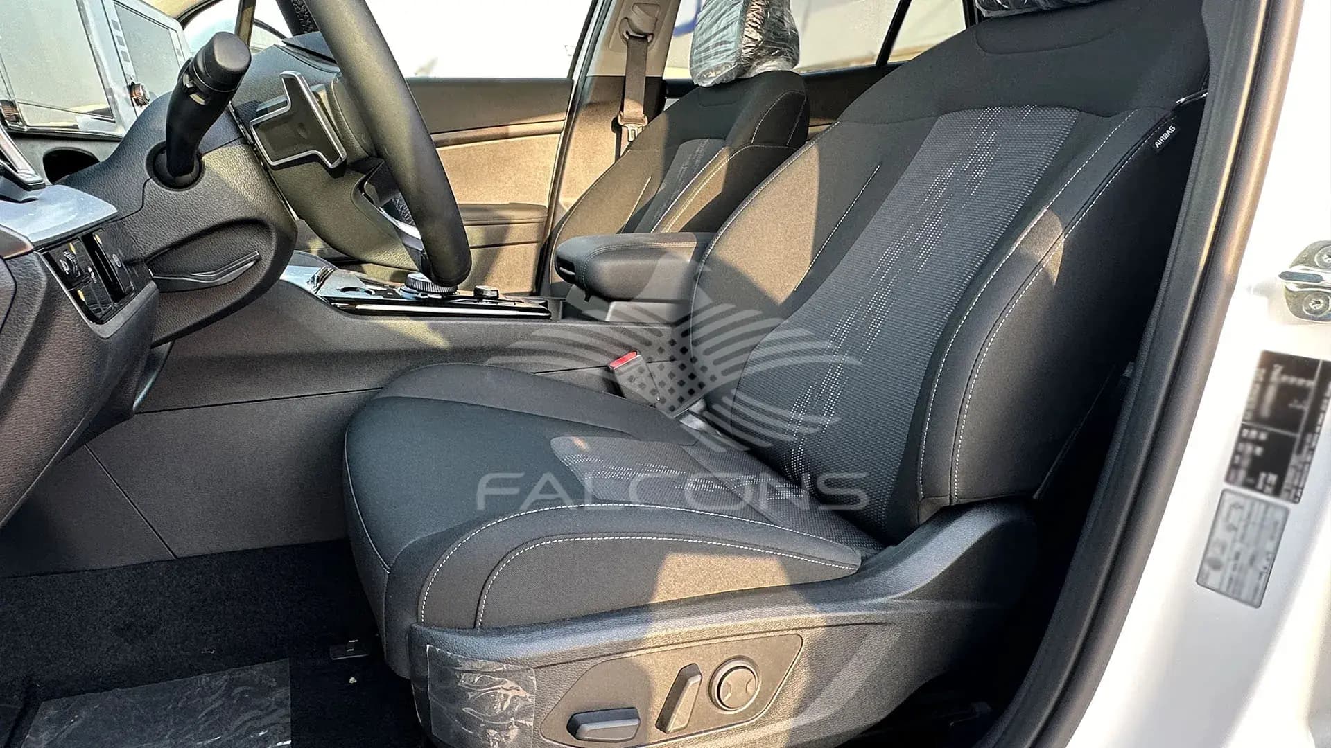 1.6L 2WD F AT - Image 11