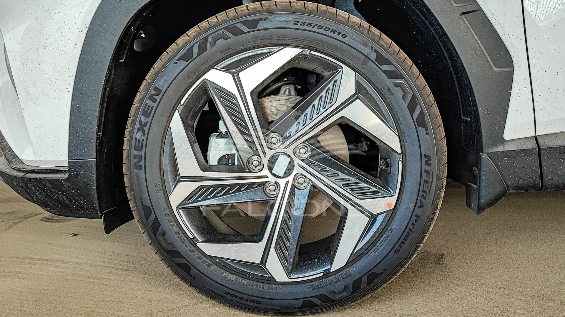 1.6L SR VS Plus AAC 2WD AT - Image 7