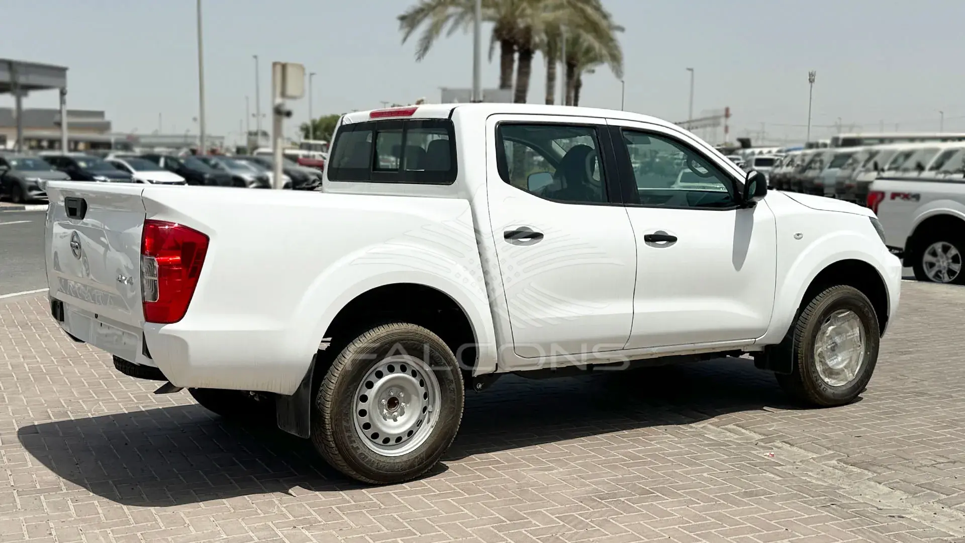 2.5D XE D23 4X4 DC PLUS MT - Image 4