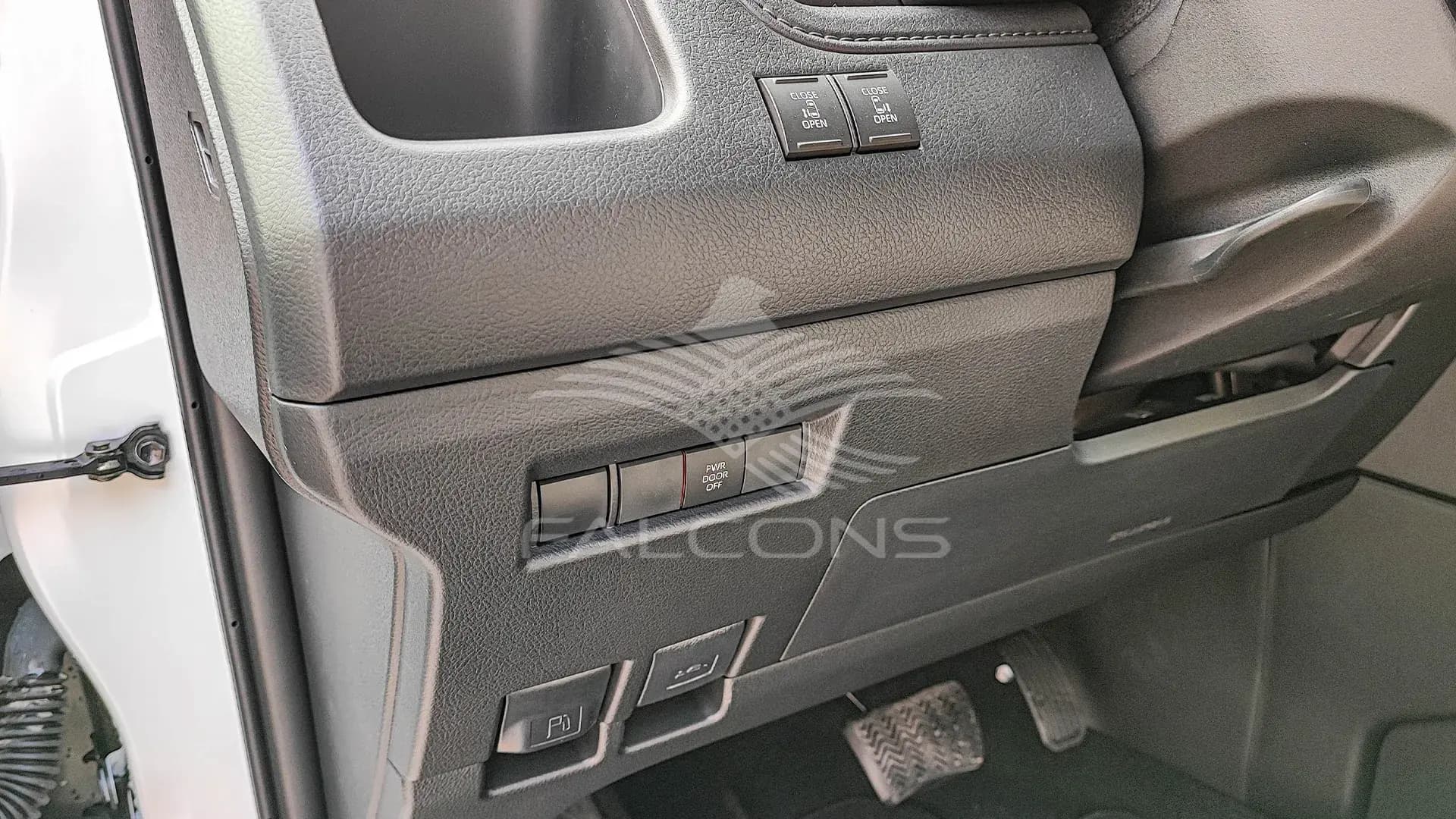2.8L DSL V AT - Image 13