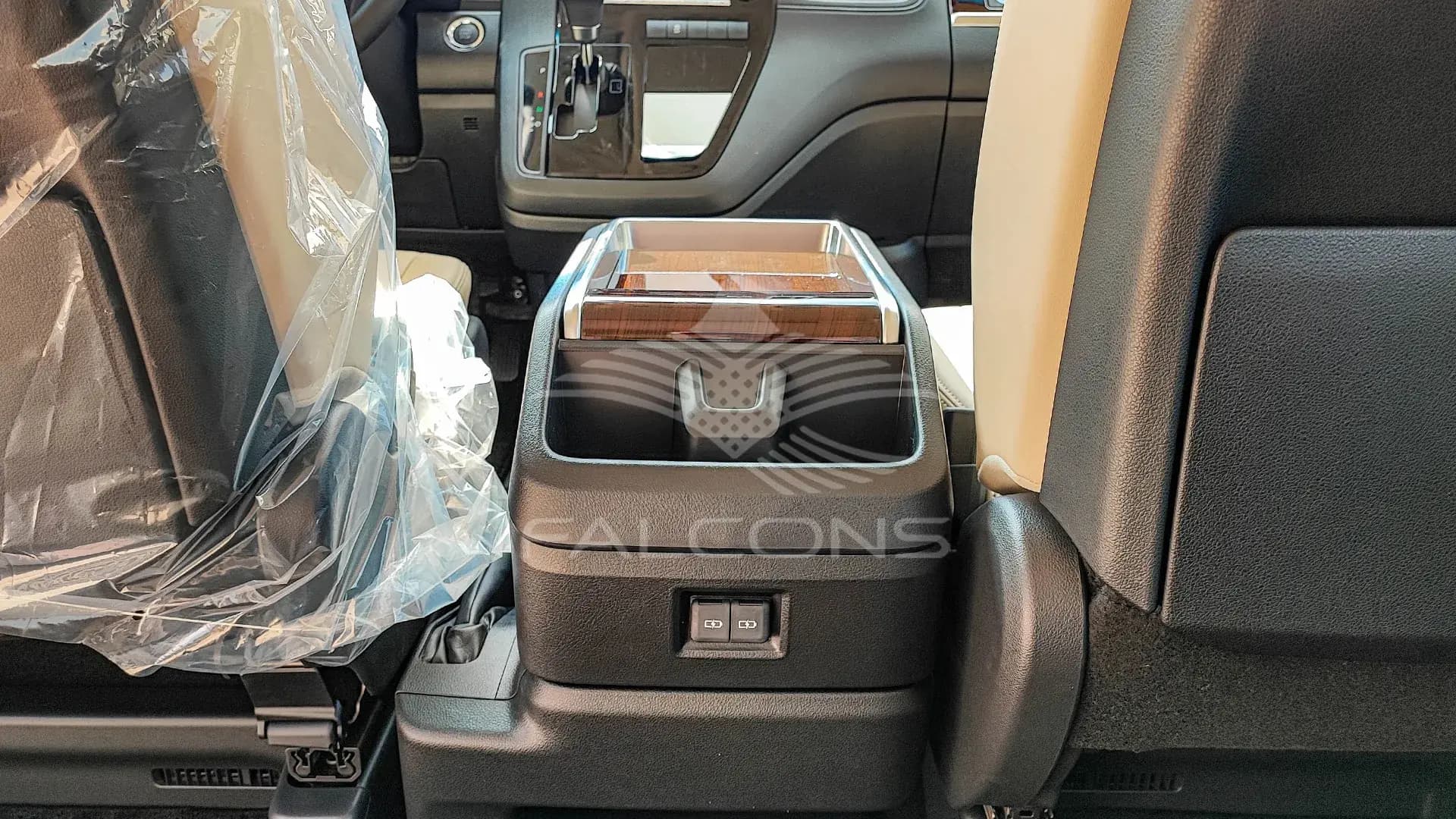 2.8L DSL V AT - Image 20