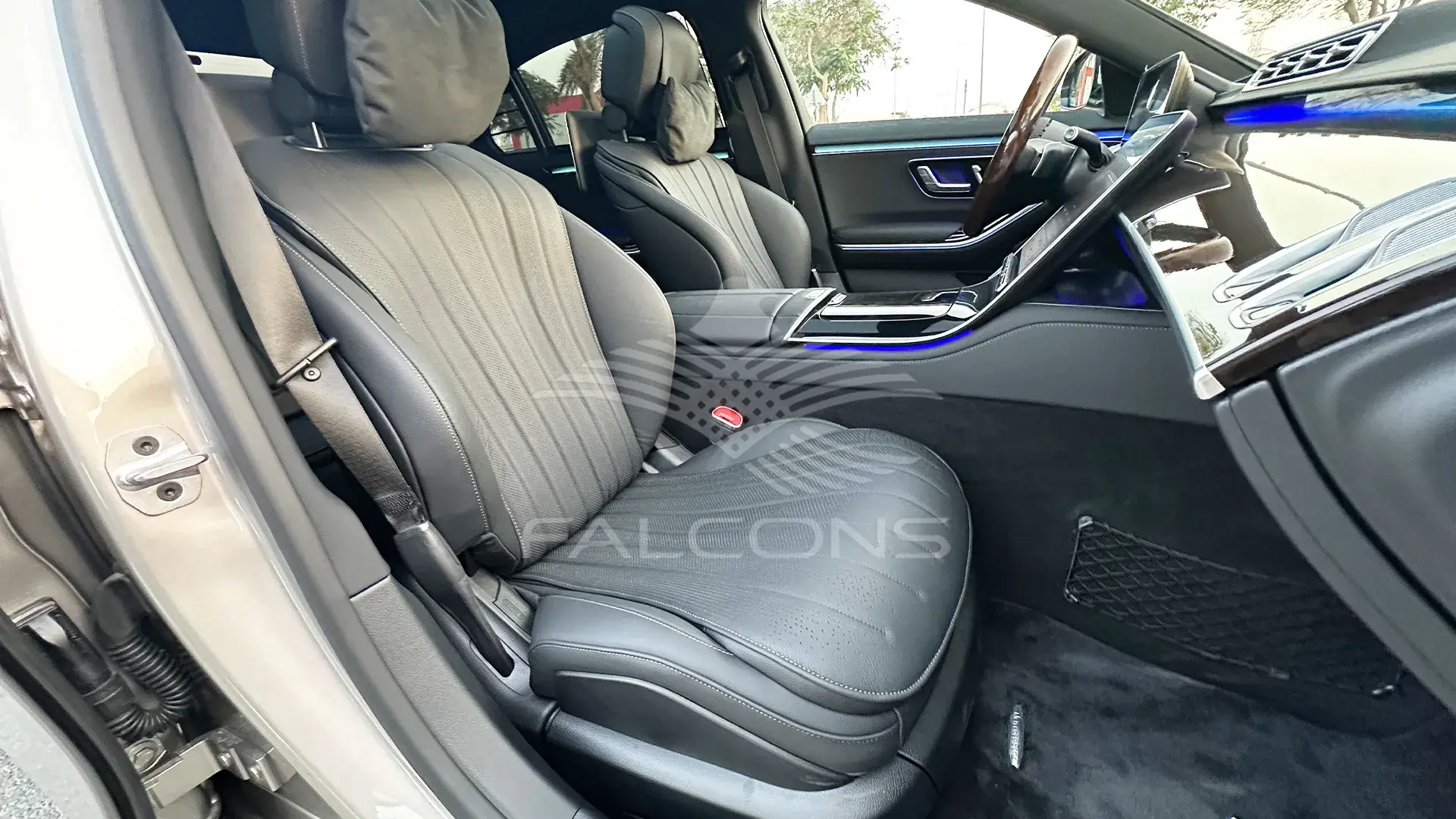 3.0L 4-MATIC AT - Image 11