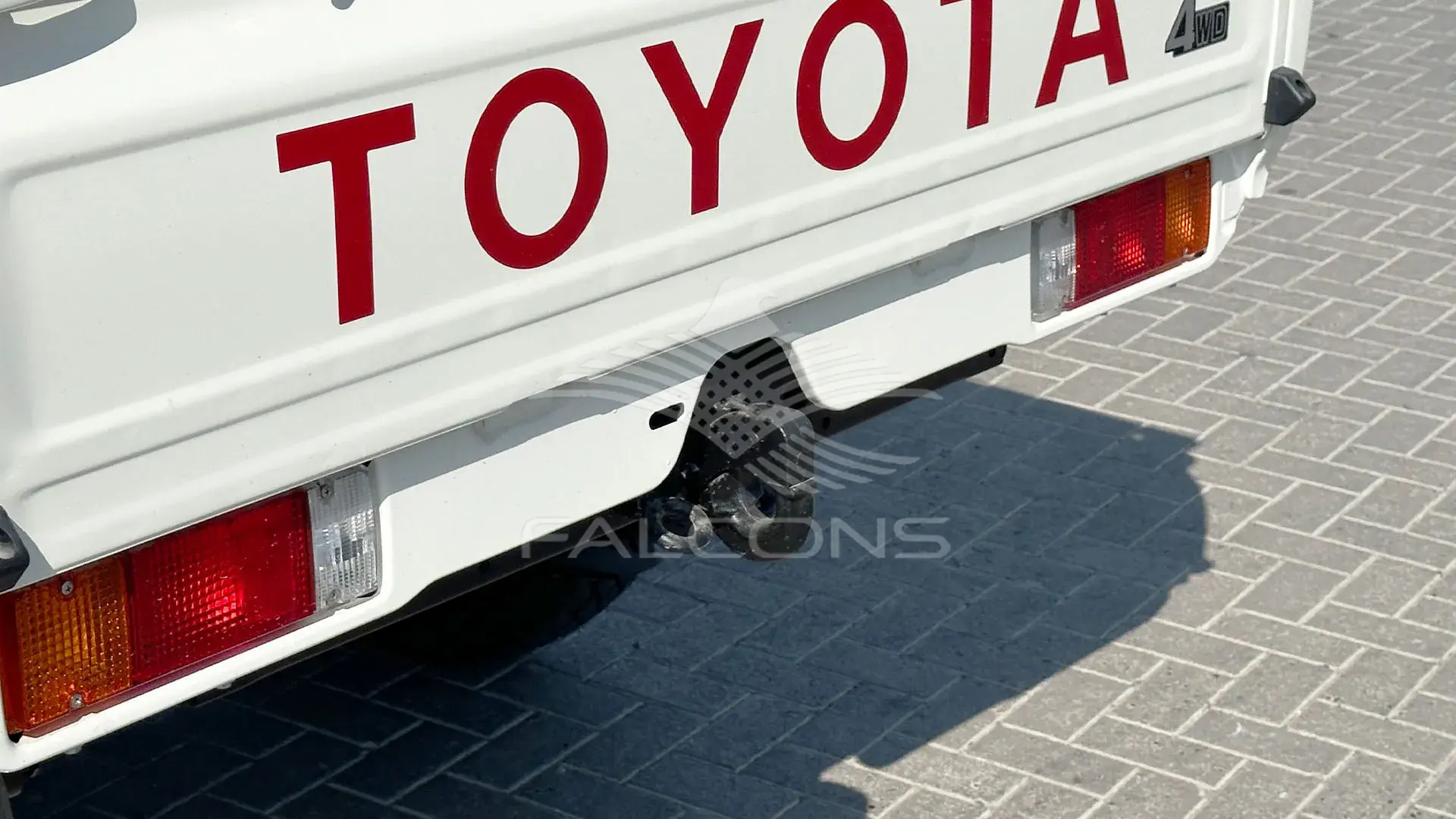 4.2L SC 3STR DSL 2 AIRBAG & ABS MT - Image 17