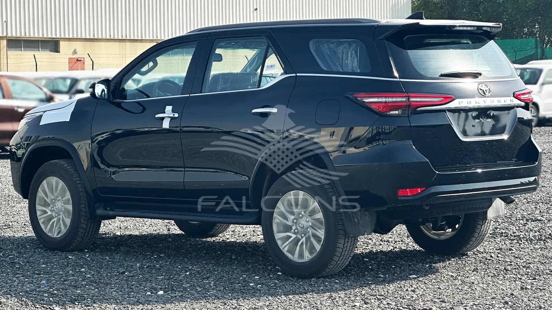 2.8L EXECUTIVE 4X4 Turbo ABS Airbags AT - Image 2