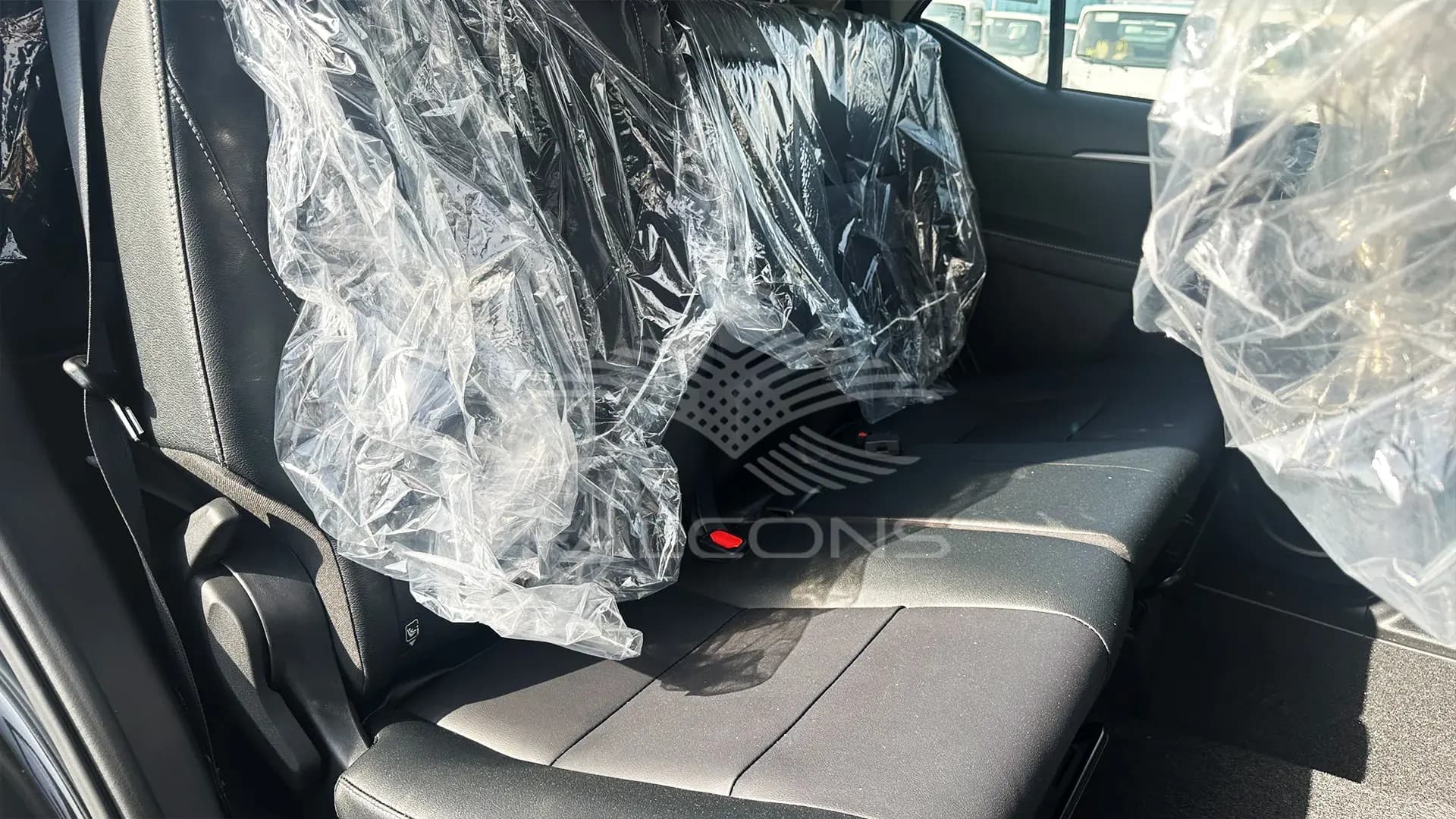 2.8L EXECUTIVE 4X4 Turbo ABS Airbags AT - Image 10