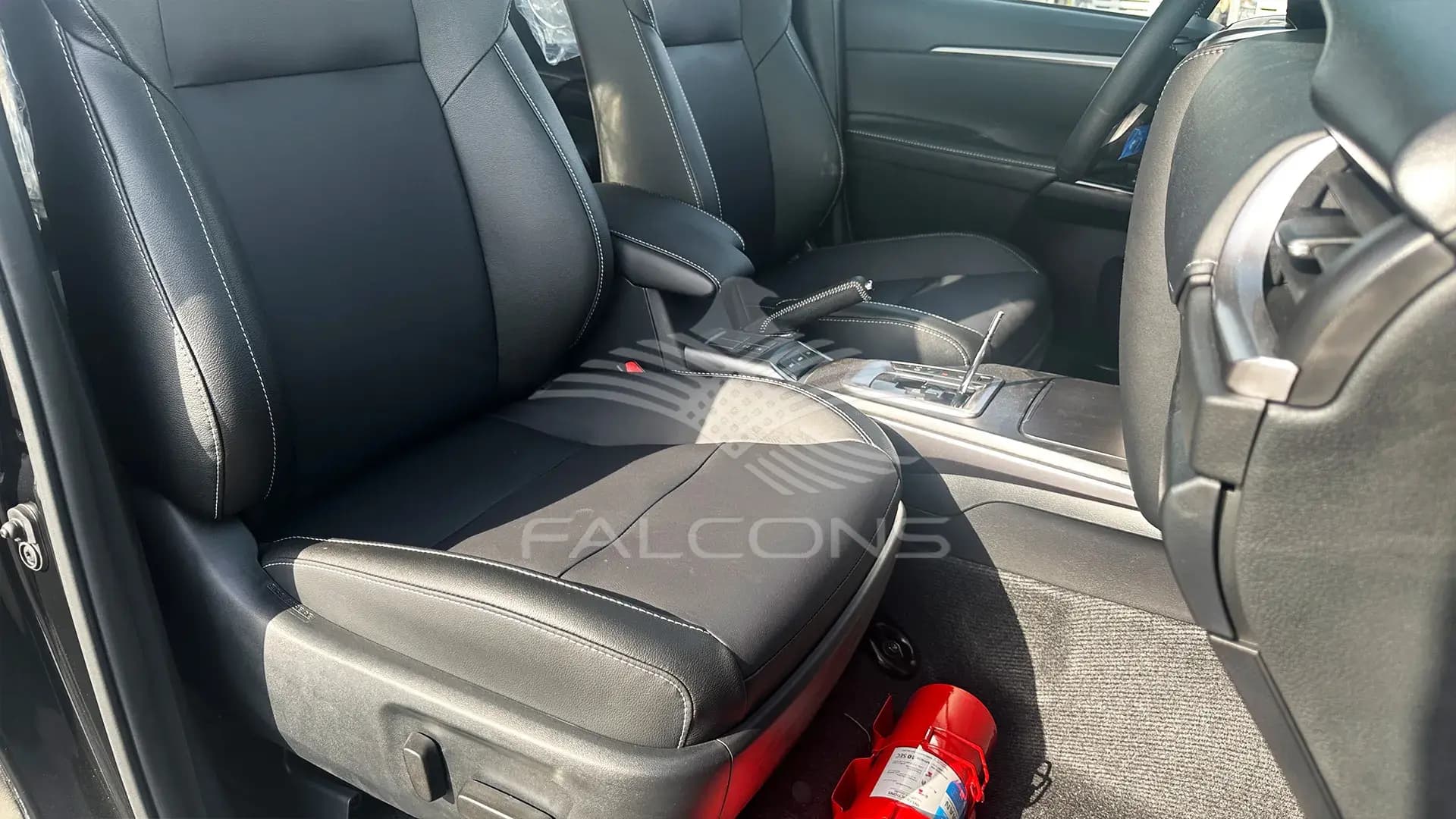 2.8L EXECUTIVE 4X4 Turbo ABS Airbags AT - Image 11