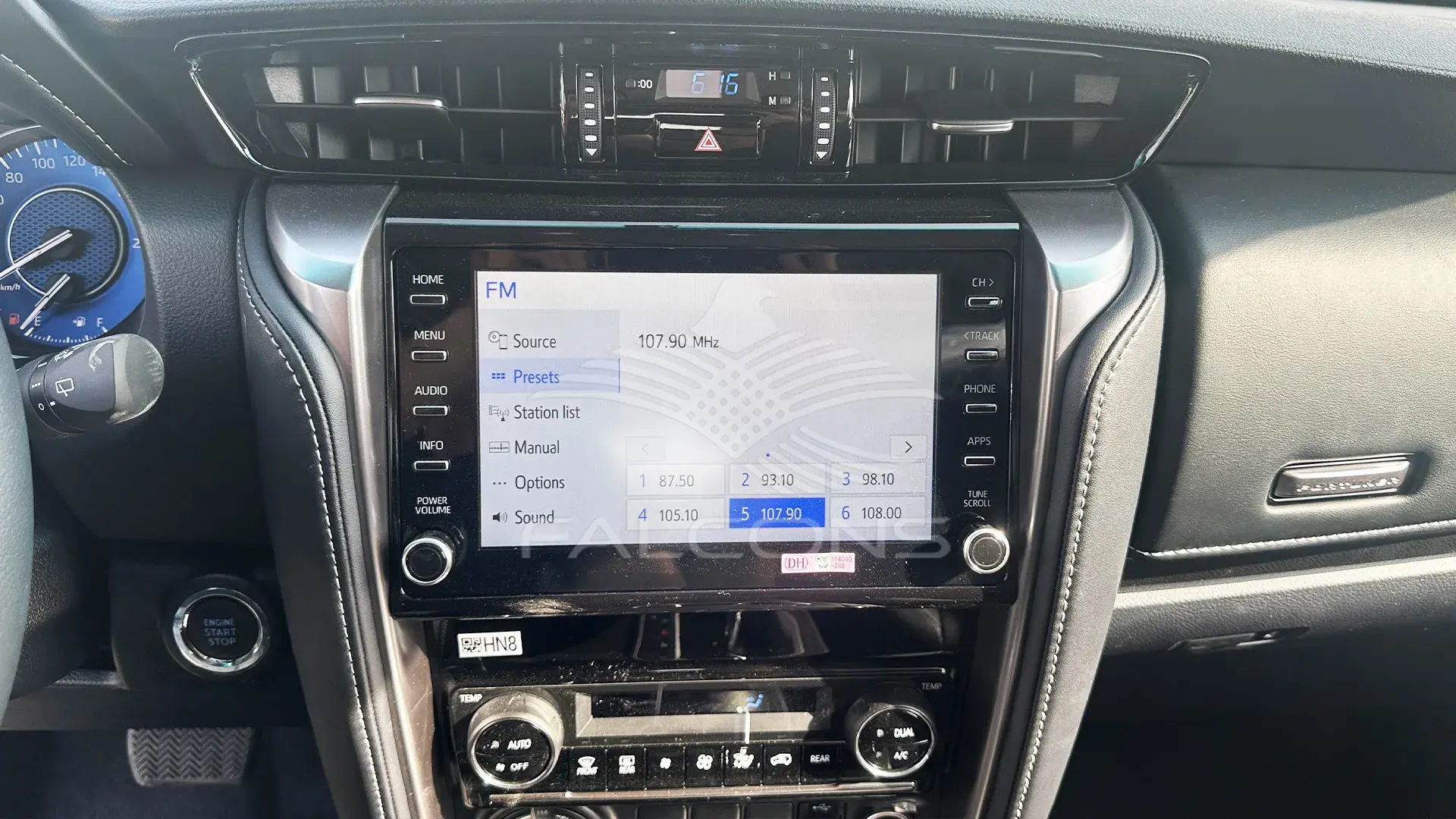 2.8L EXECUTIVE 4X4 Turbo ABS Airbags AT - Image 17