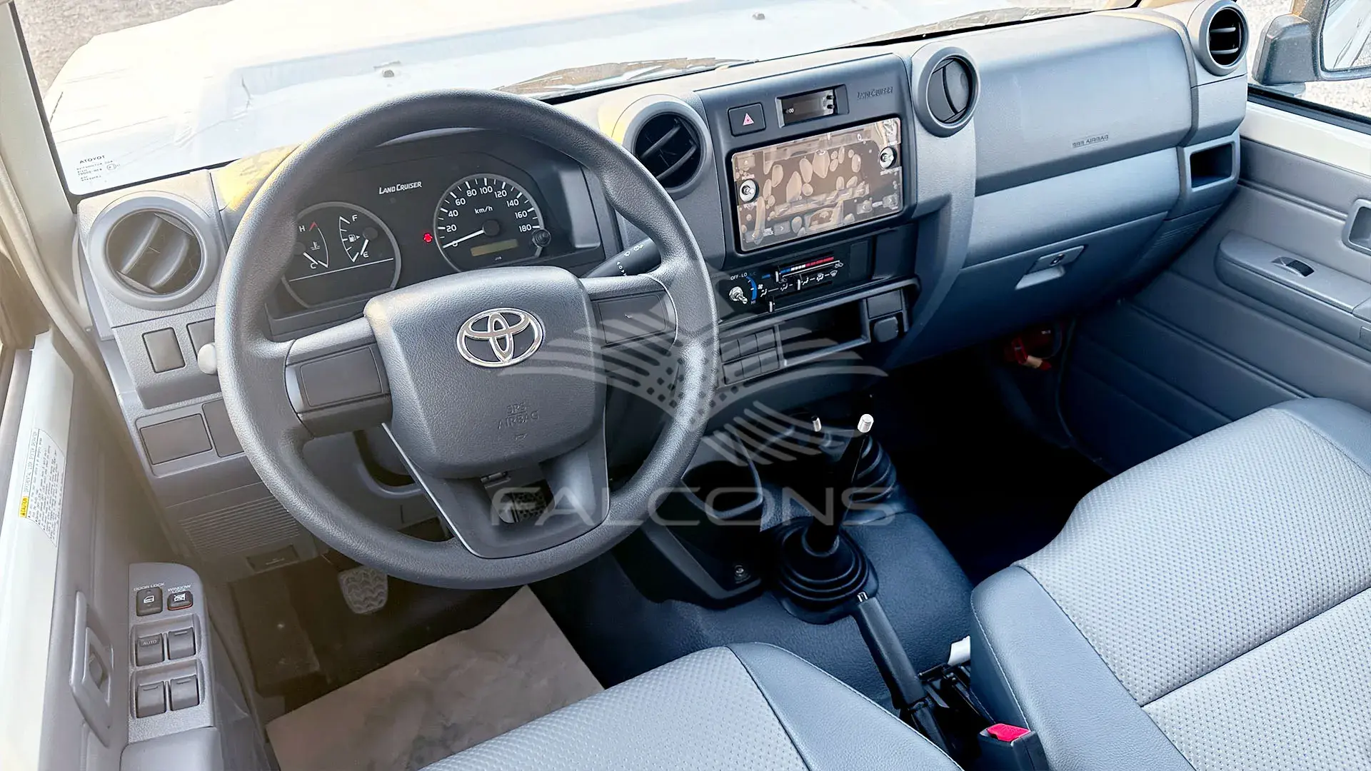 4.2L 6STR DSL DC ABS & AIRBAG MT - Image 13