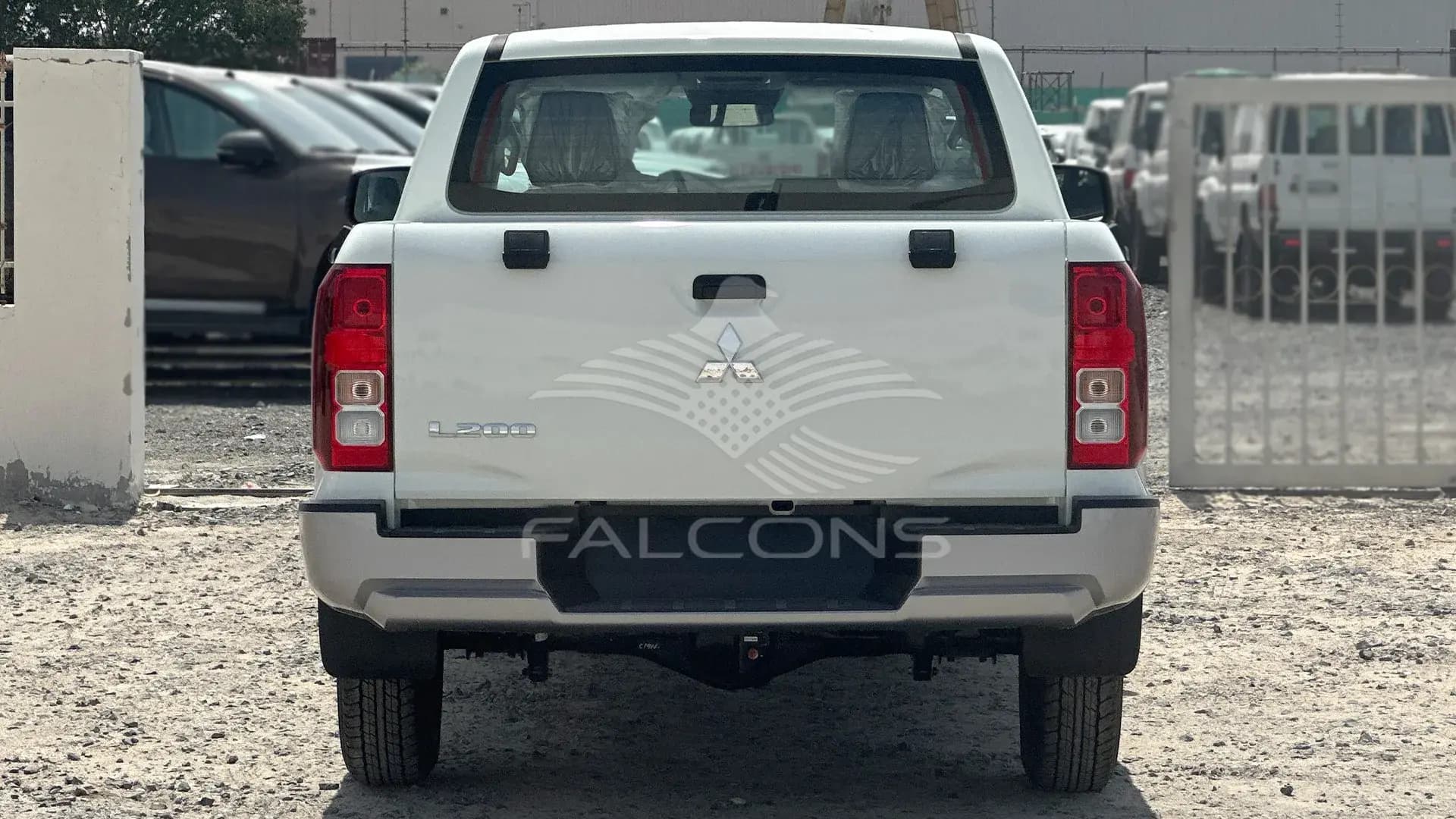 2.4L D DC 4WD GL New Face 5MT - Image 5