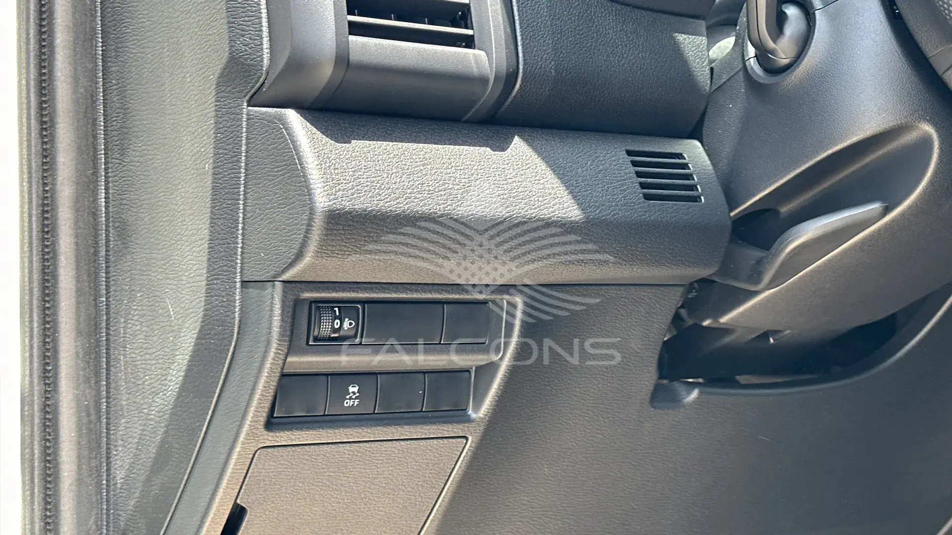 2.4L D DC 4WD GL New Face 5MT - Image 11