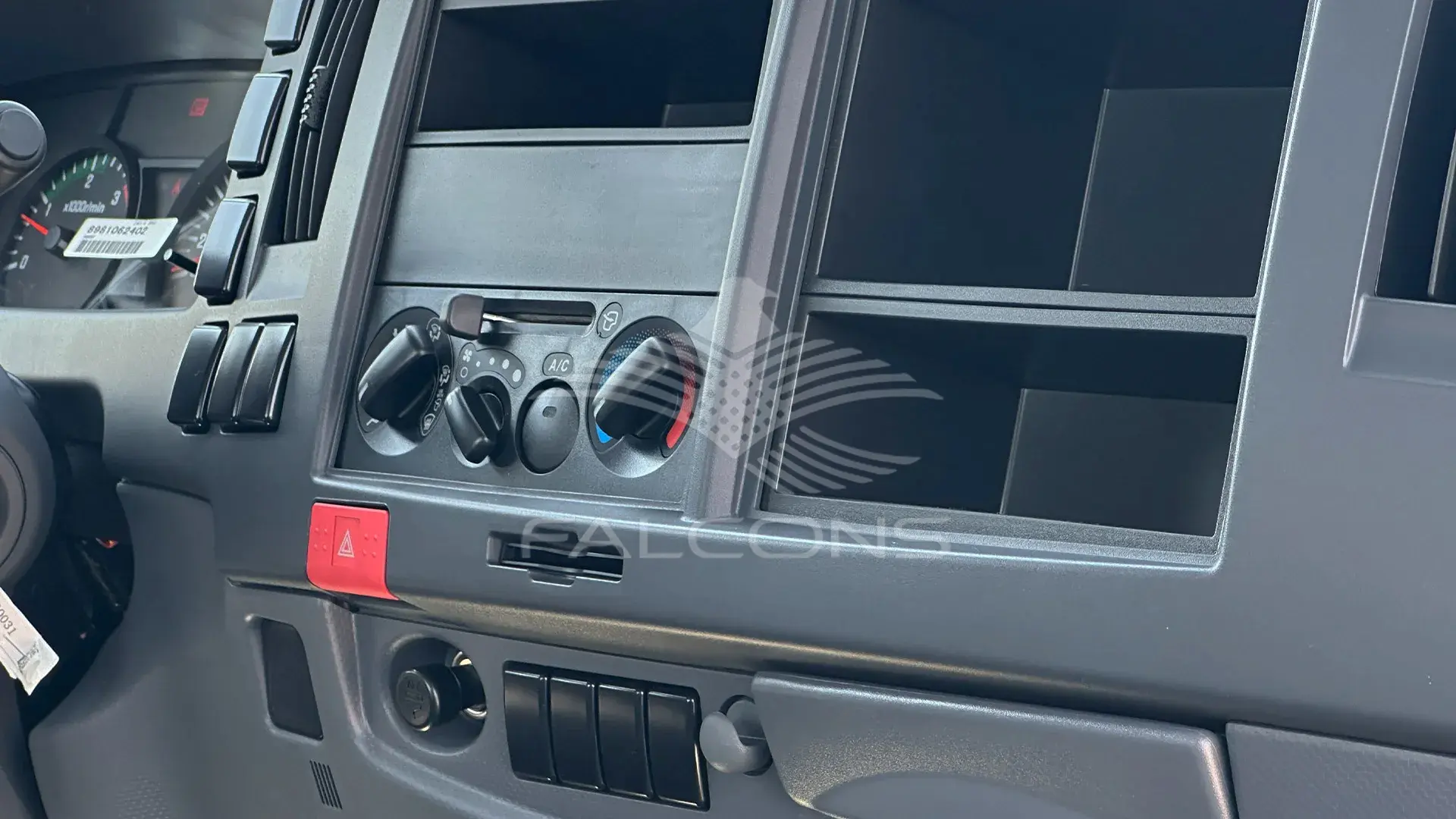 8.3L 33N CHASSIS MT - Image 17