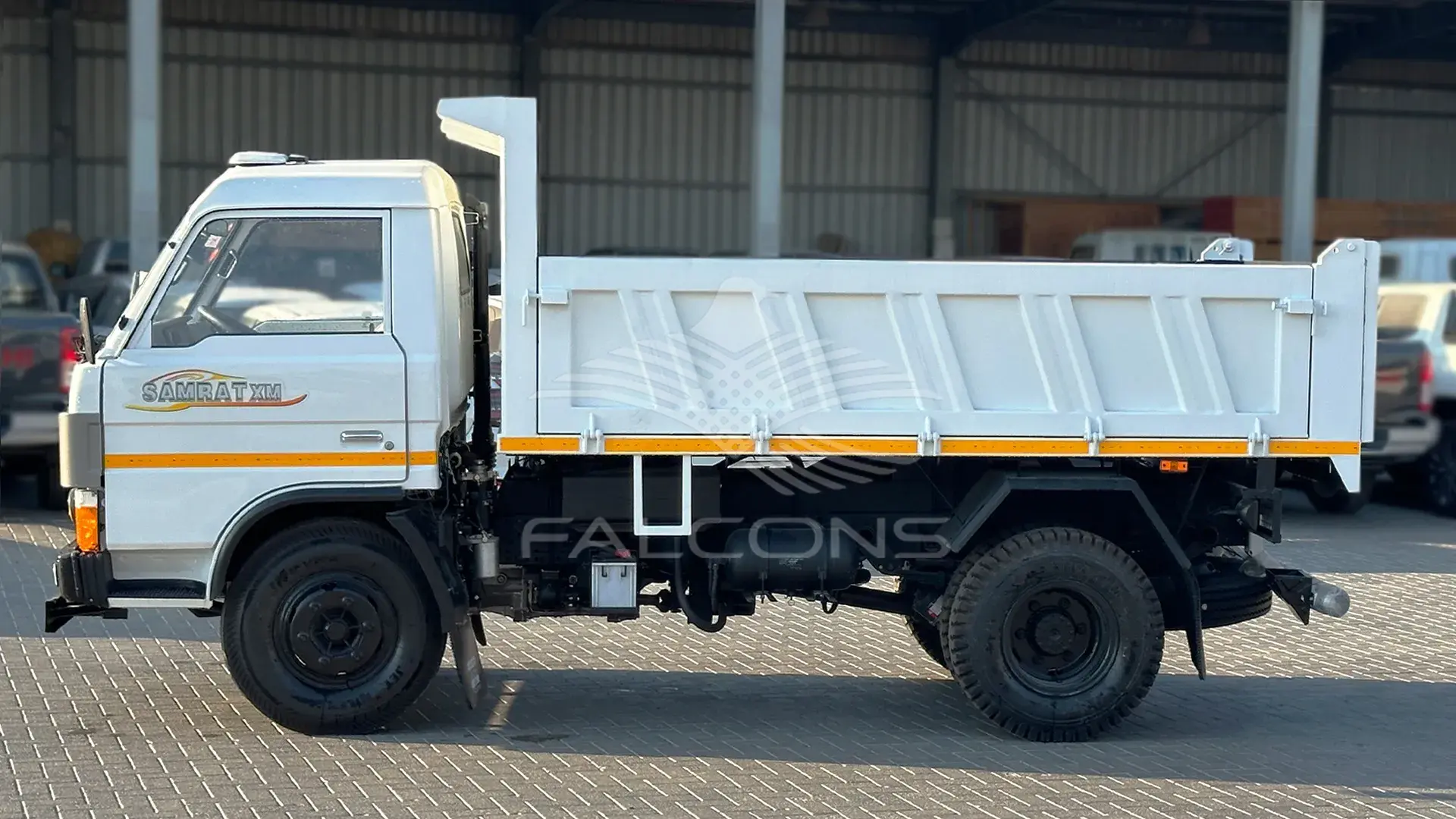 3.5L 4x2 LHD Diesel MT - Image 2
