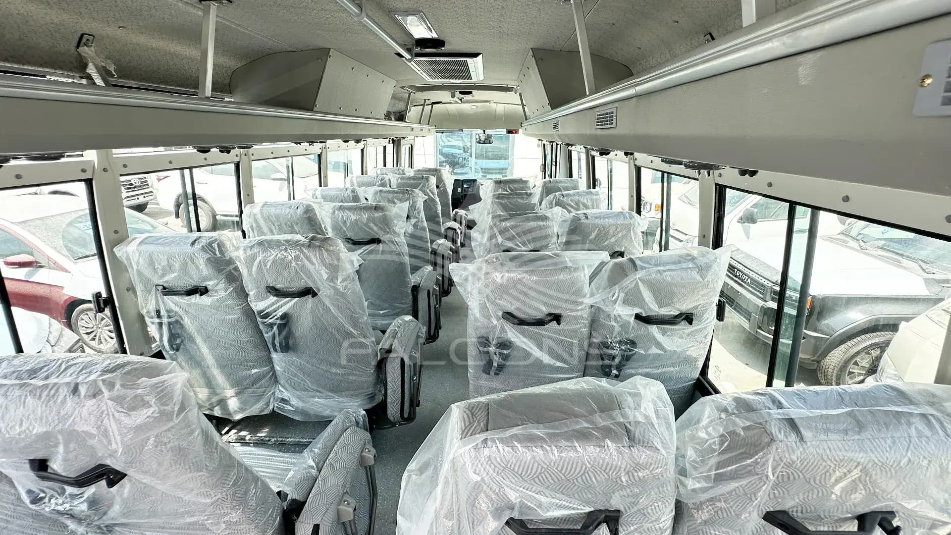 3455cc 35 SEATER AC 4x2 LHD Diesel MT - Image 13