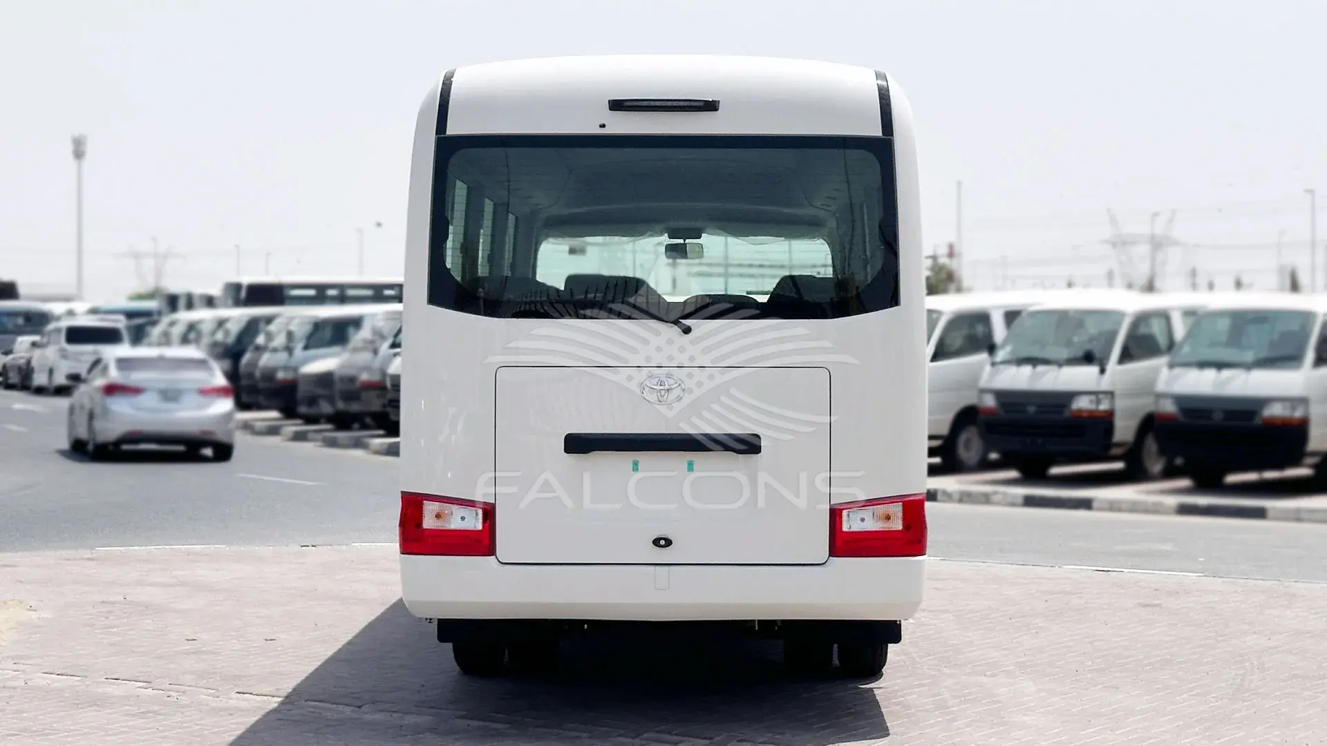 2.7L Bus Petrol 30-Seater - Image 3