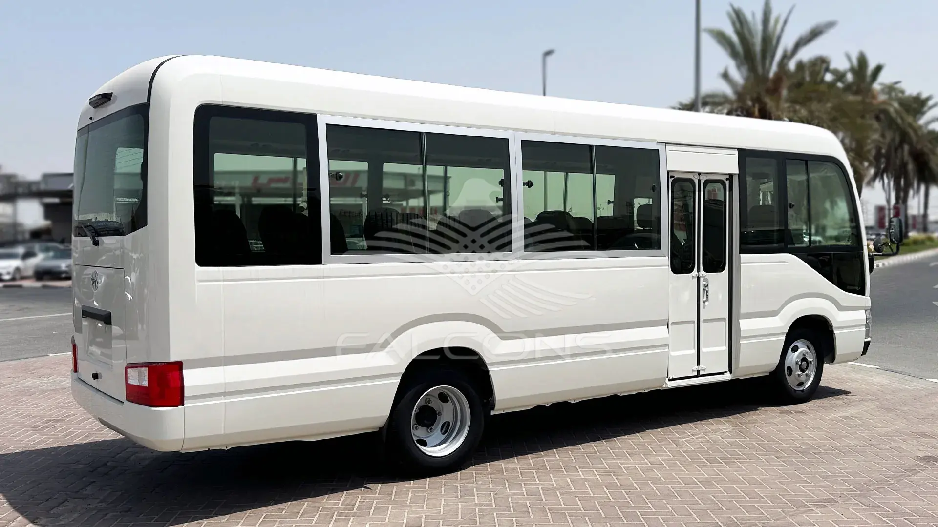 2.7L Bus Petrol 30-Seater - Image 4