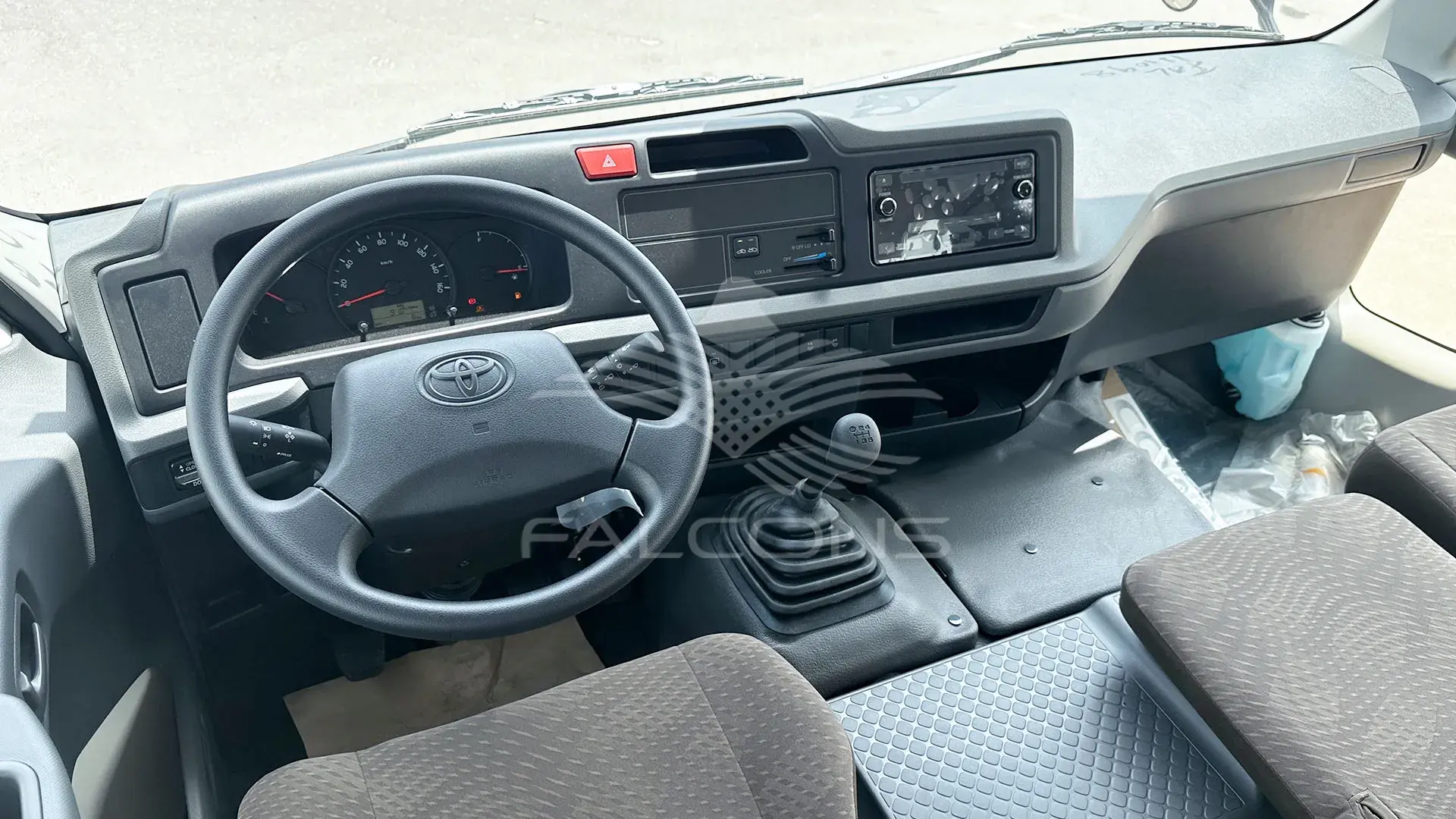 2.7L Bus Petrol 30-Seater - Image 12