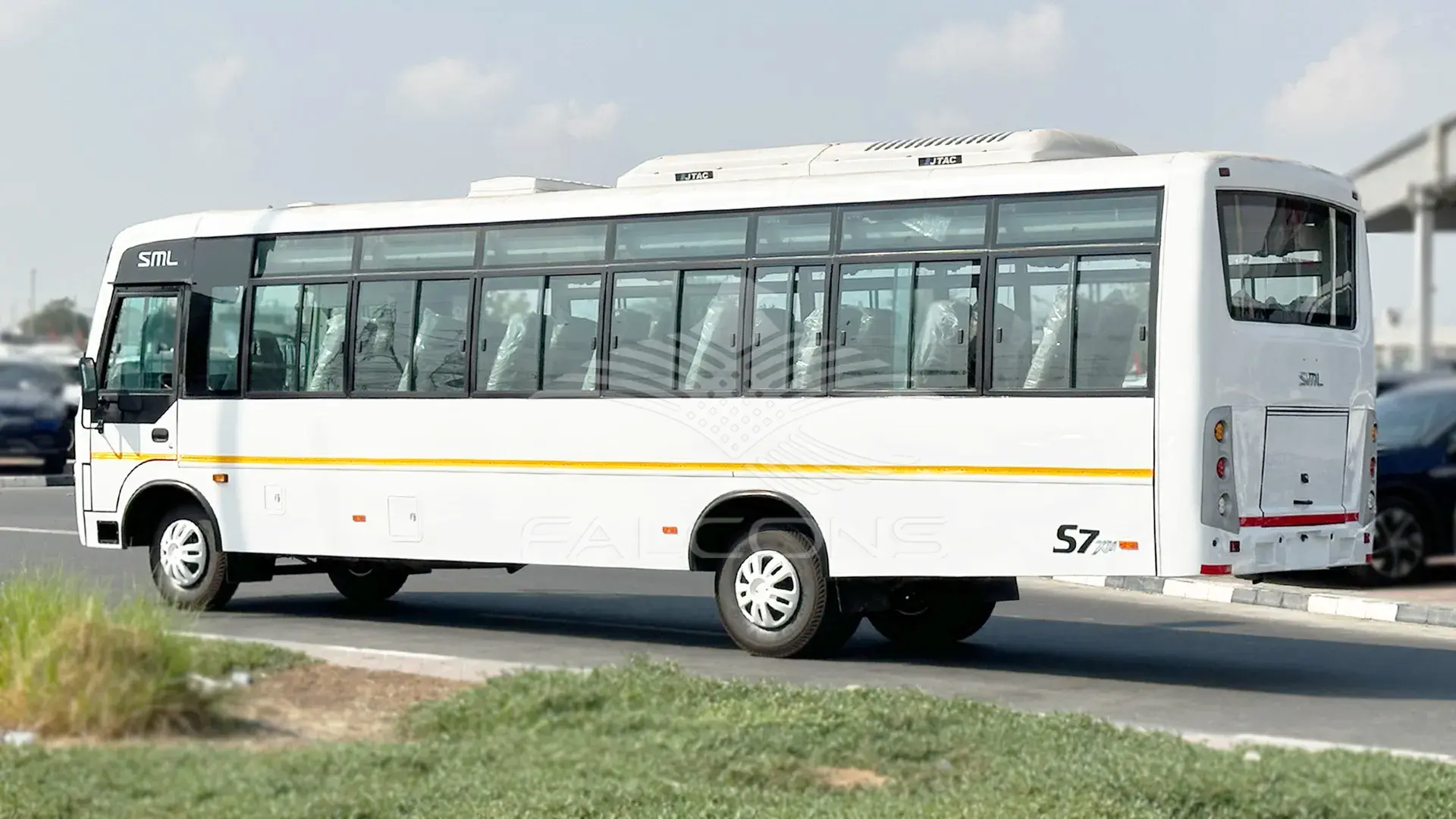 3455cc 47-SEATER AC Diesel MT - Image 2