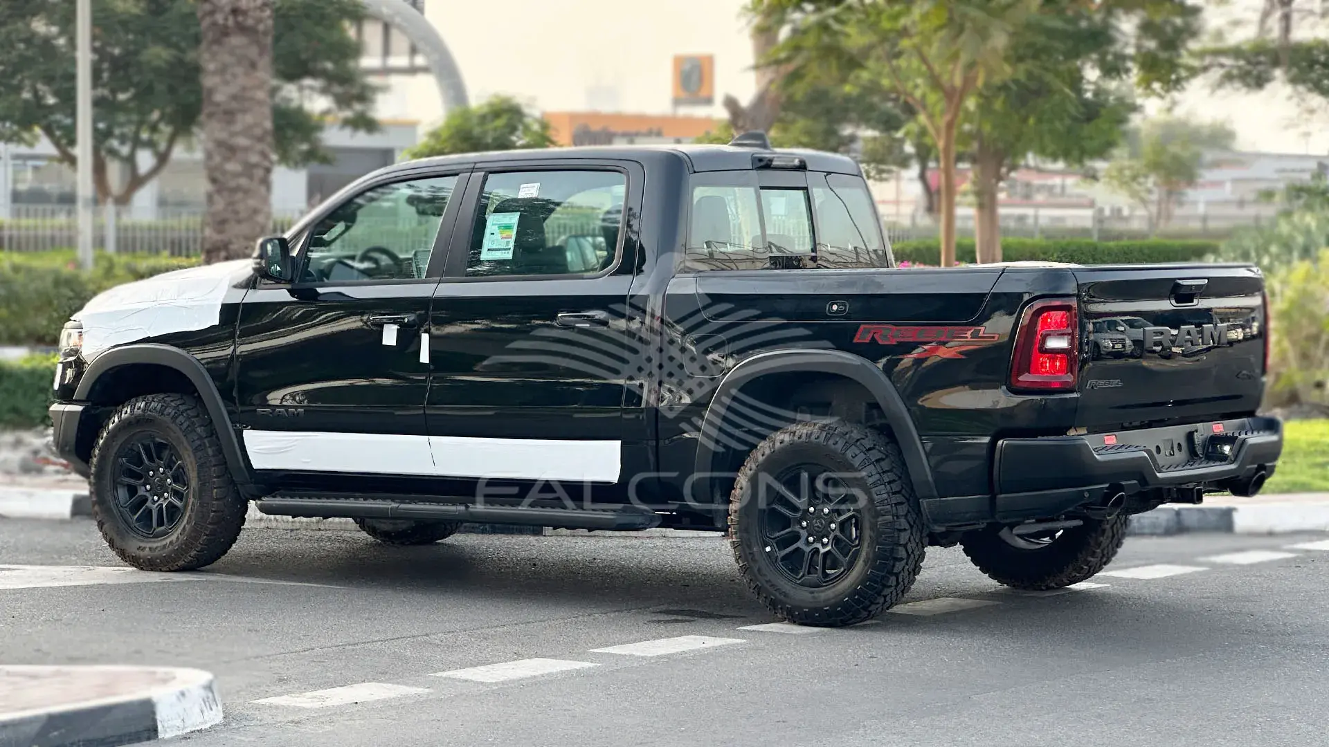 3.0L 1500 X Crew TT with Rambox - Image 3