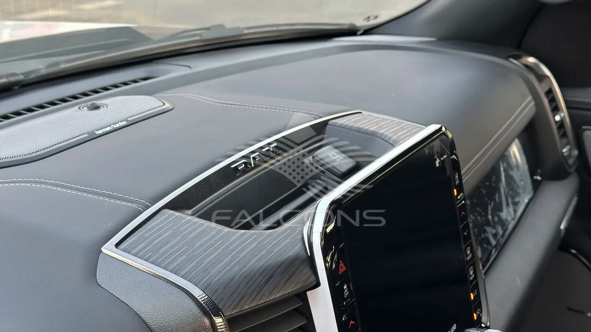 3.0L 1500 X Crew TT with Rambox - Image 15