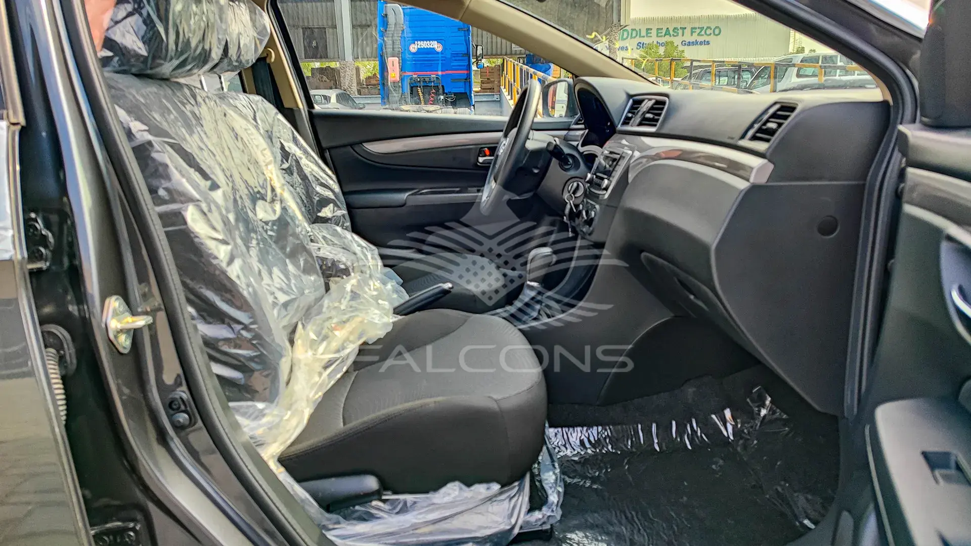 1.5L MED AC - Power pack - Airbags - ABS - Image 15