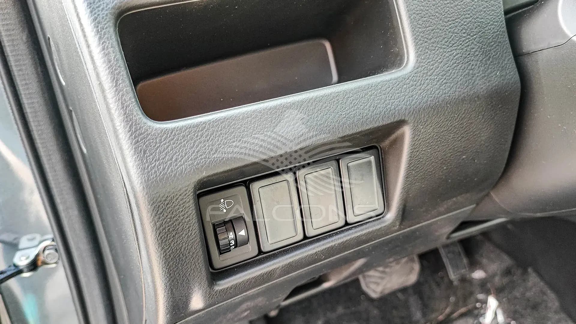 1.5L MED AC - Power pack - Airbags - ABS - Image 18