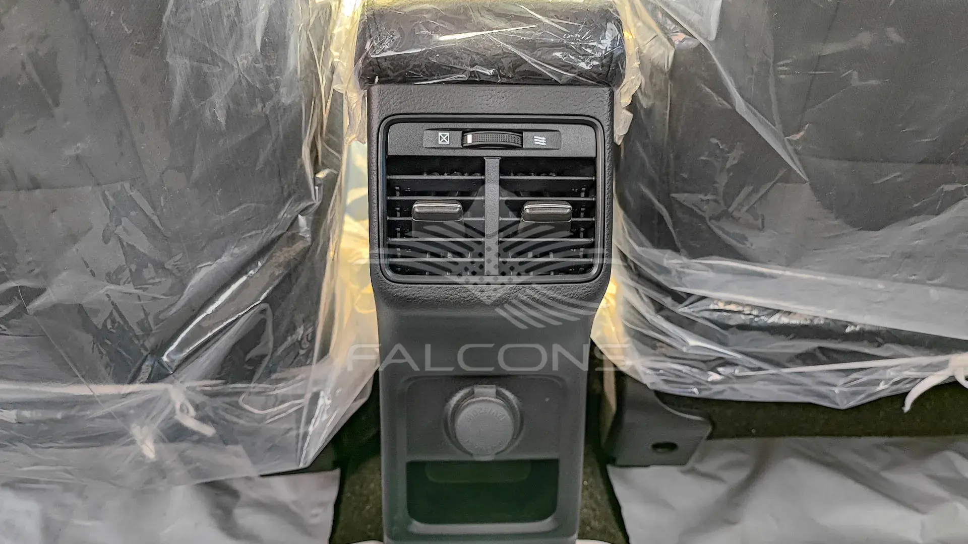 1.5L MED AC - Power pack - Airbags - ABS - Image 19
