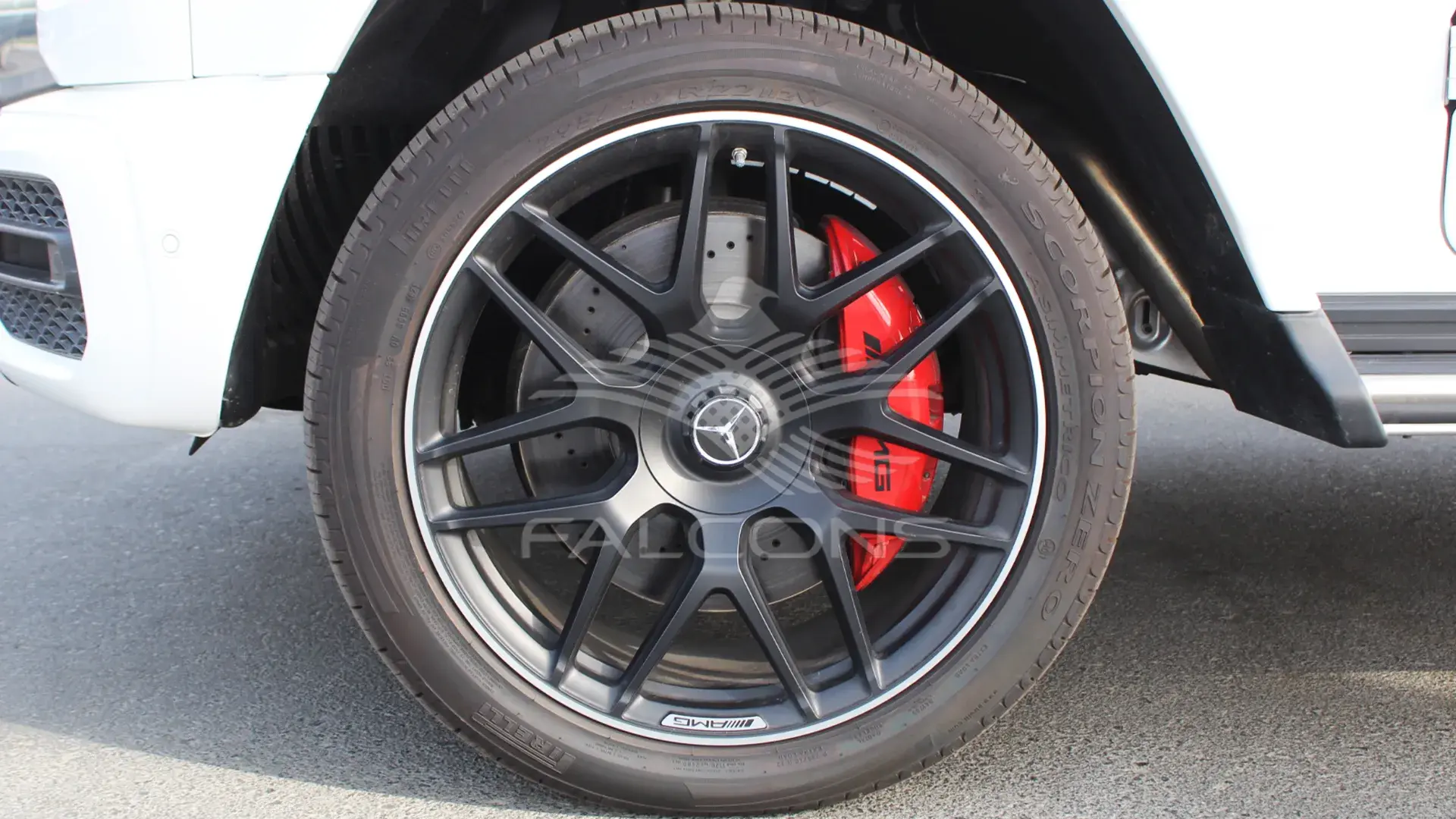 4.0L V8 AT - Image 7