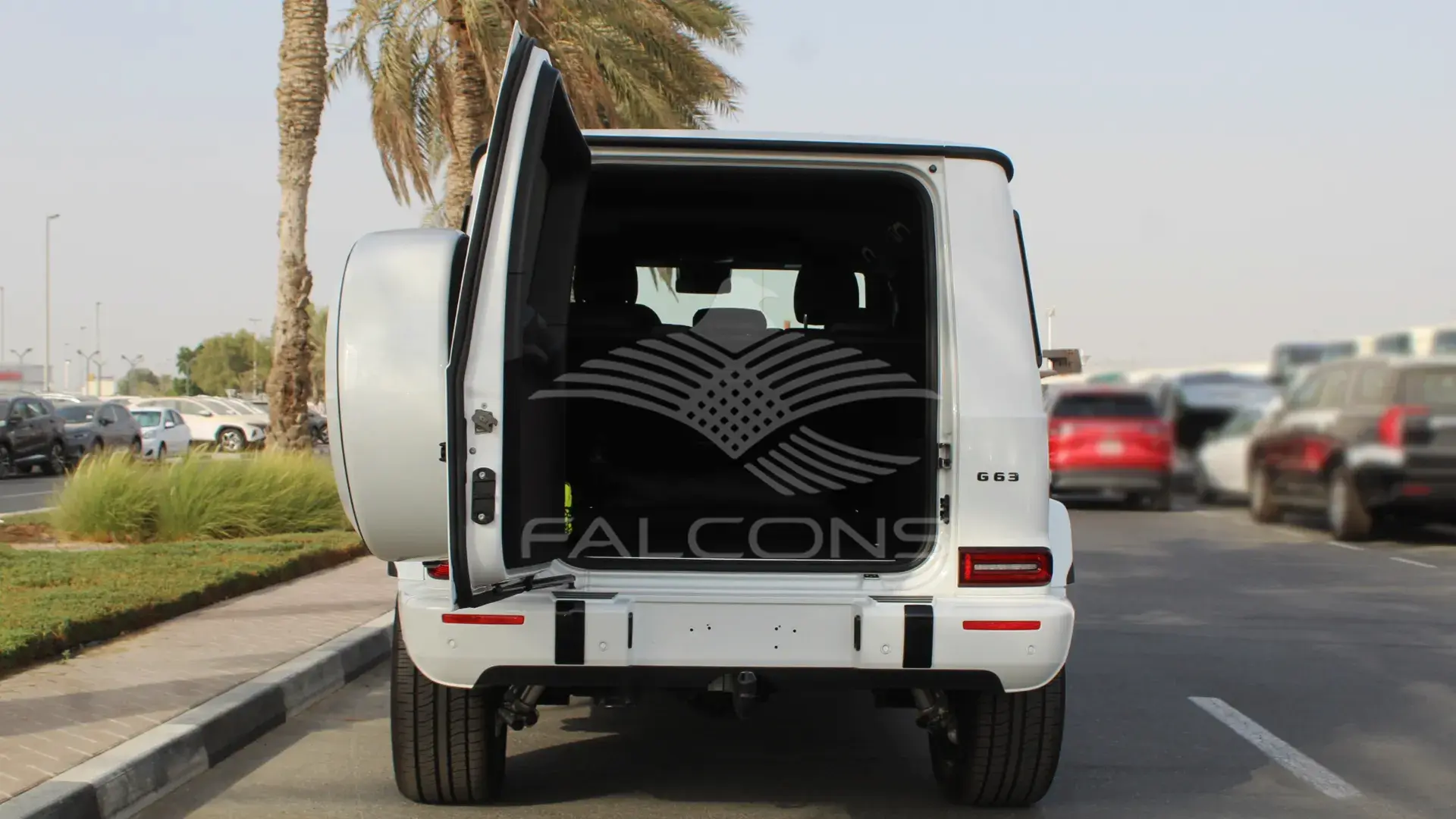 4.0L V8 AT - Image 11