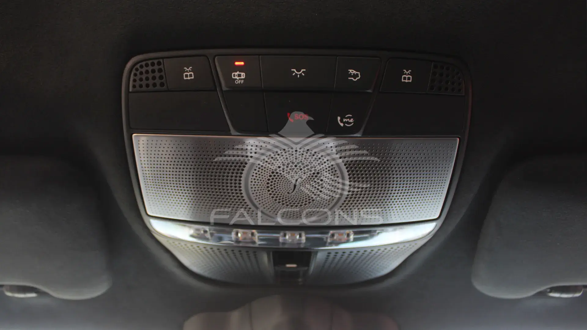 4.0L V8 AT - Image 20