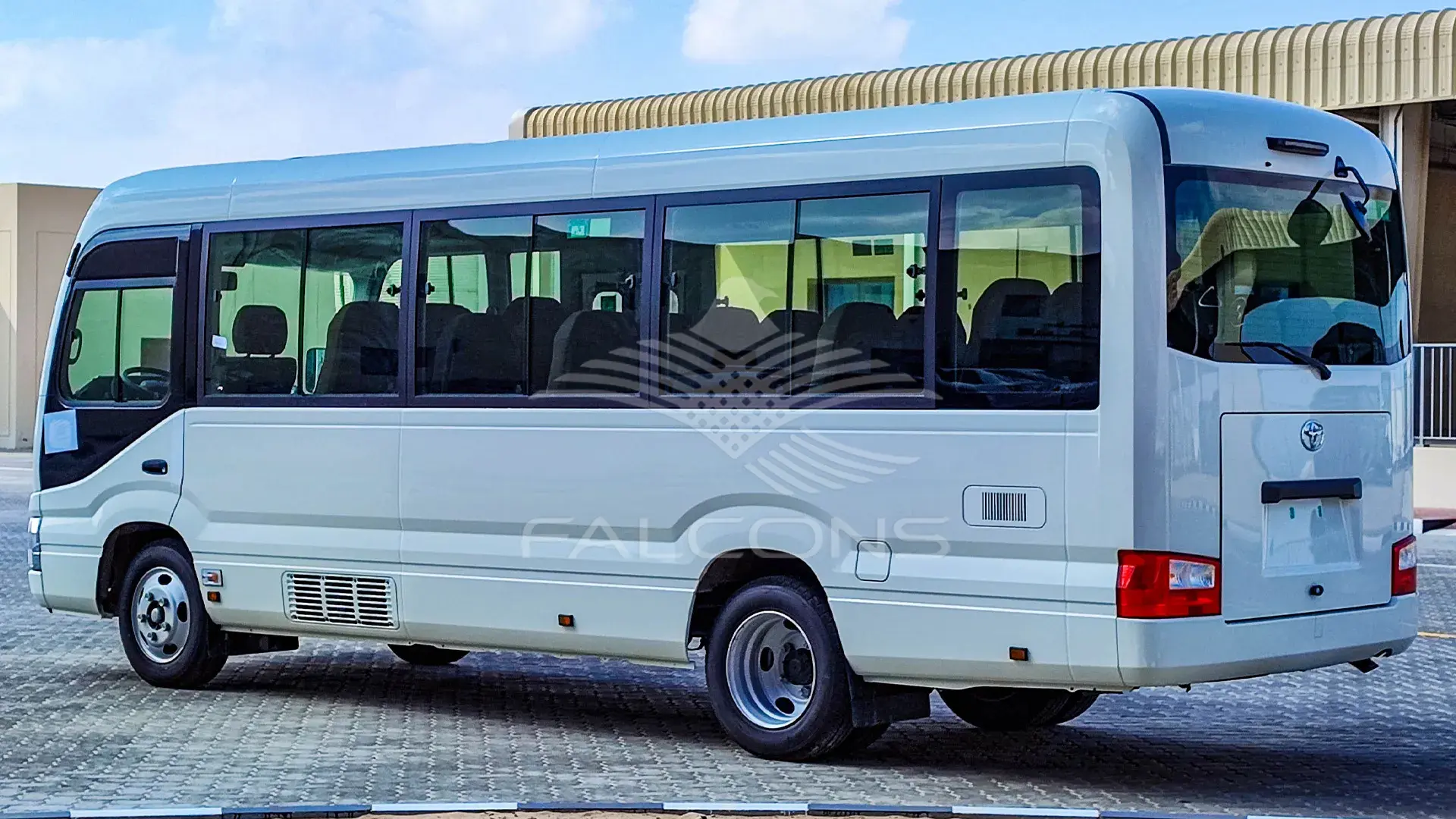 4.2L DSL 23 DLX MT - Image 2