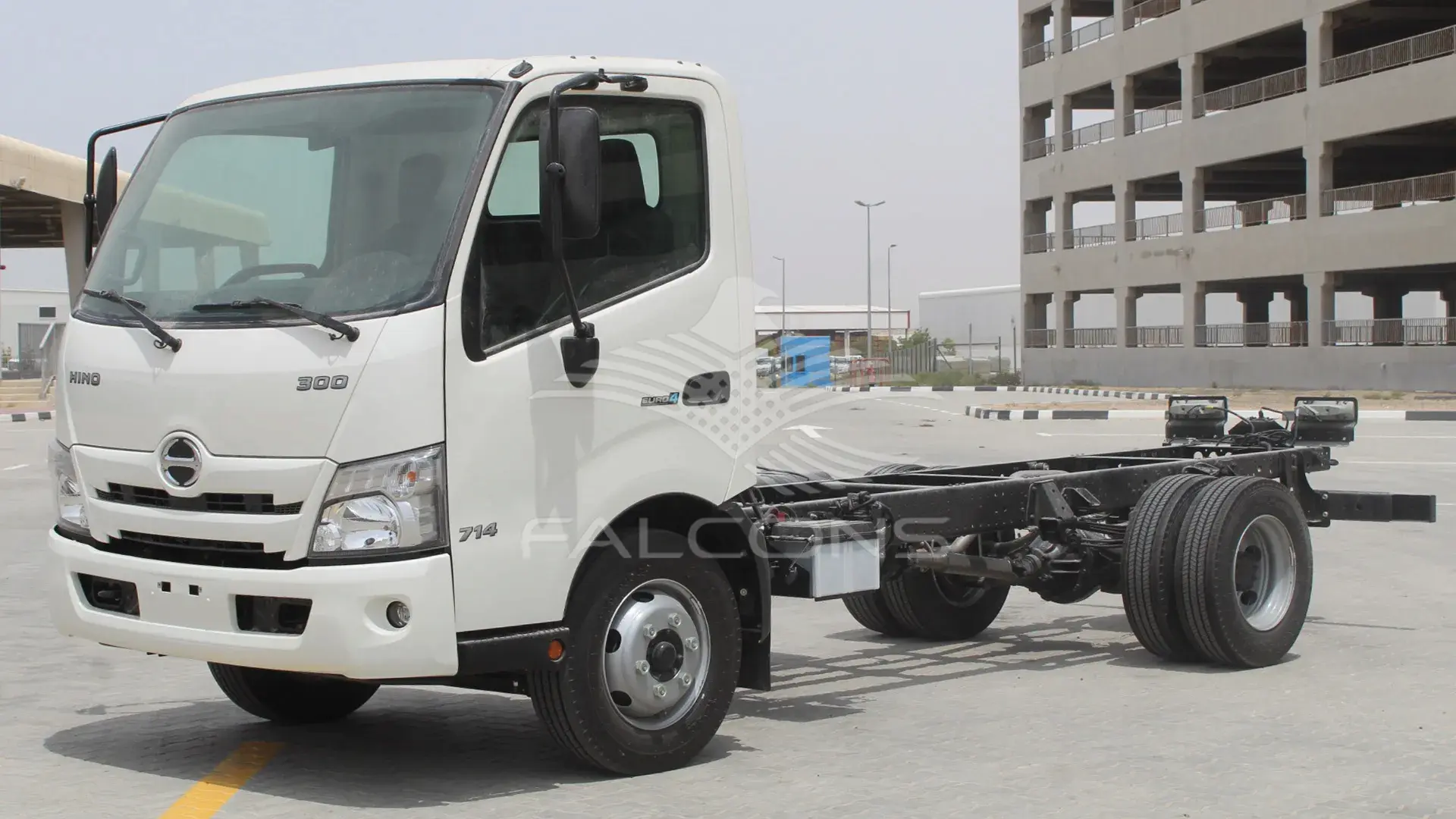 710L 300 series 714 NWB 4x2 Truck