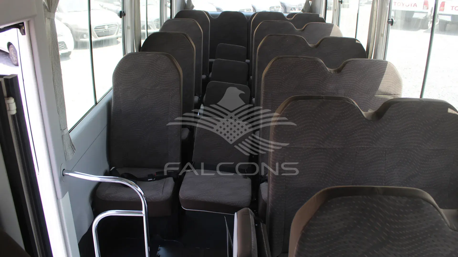 4.2L 30 S Double AC ABS Snorkel AutoDoor - Image 13