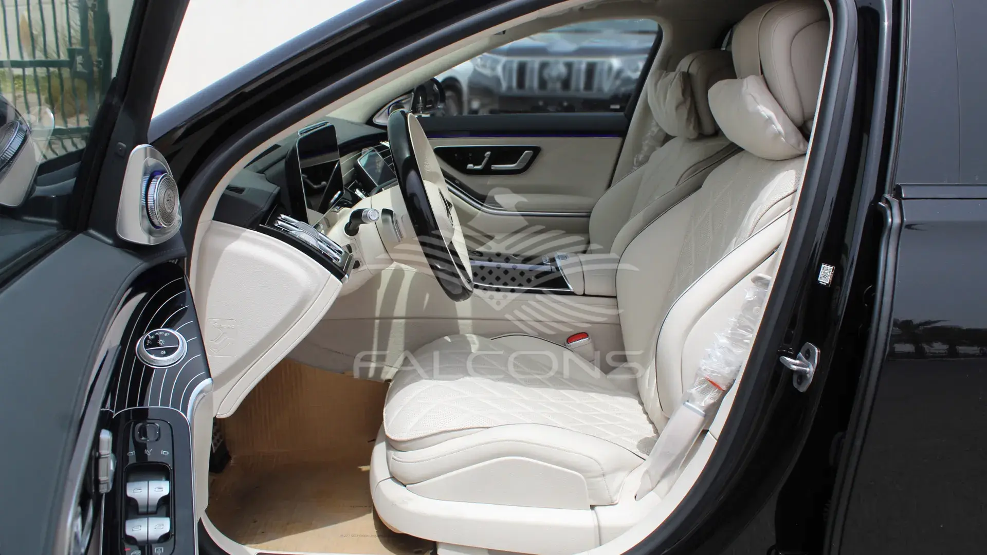 4MATIC 4.0L V8 LONG AT - Image 9