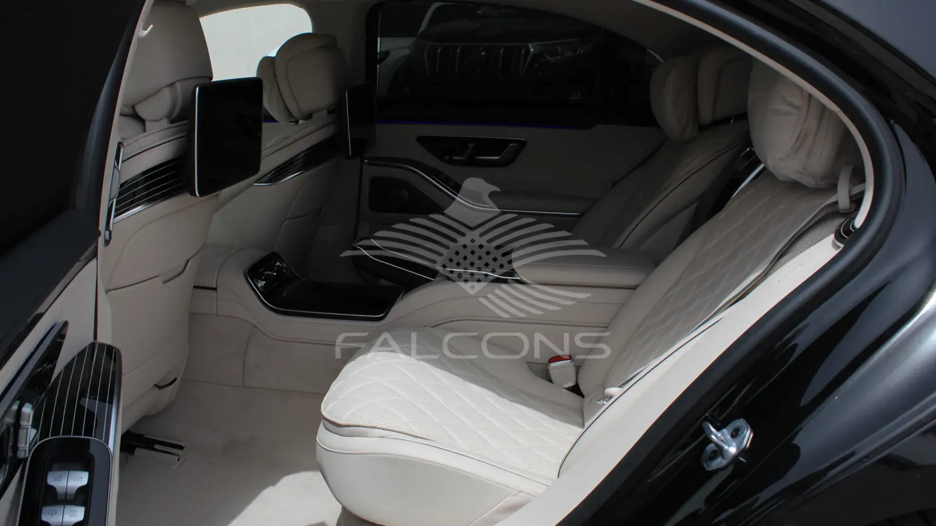 4MATIC 4.0L V8 LONG AT - Image 10