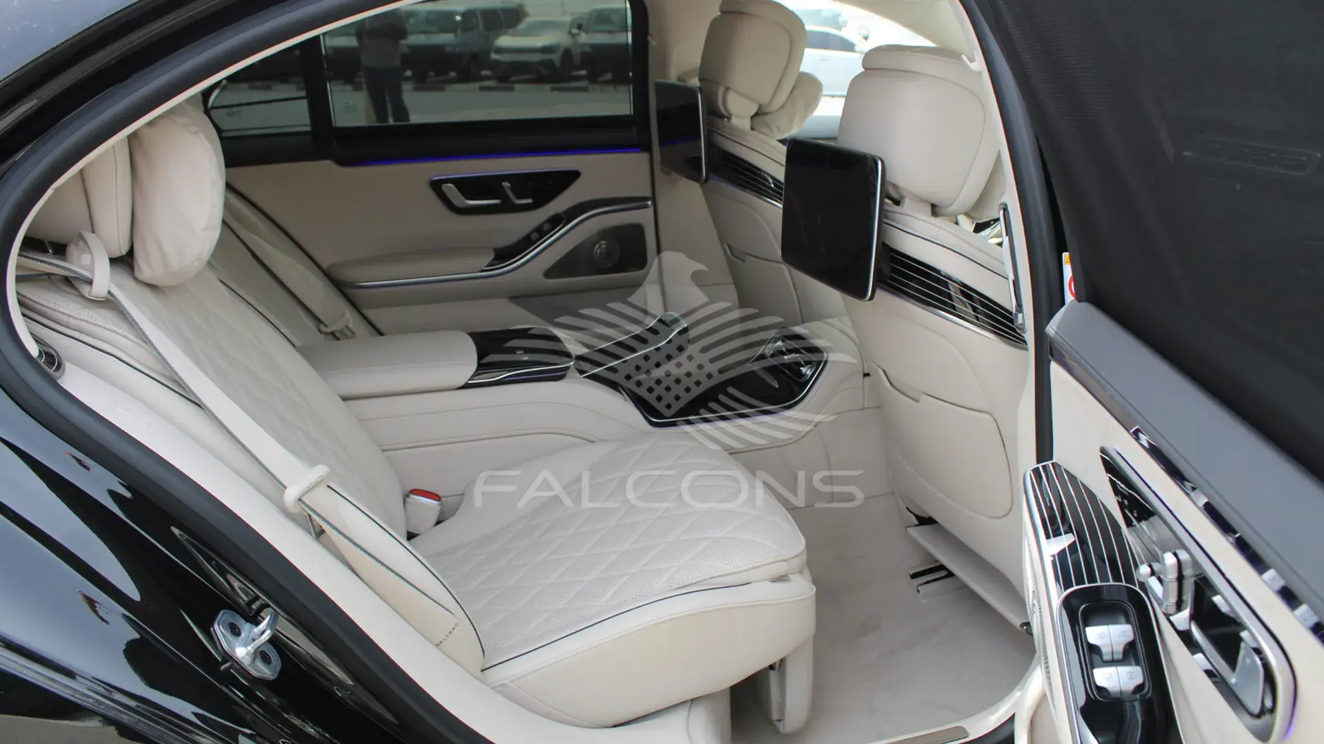 4MATIC 4.0L V8 LONG AT - Image 13