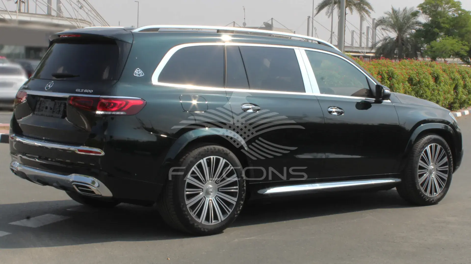 4.0L V8 Maybach AT - Image 4