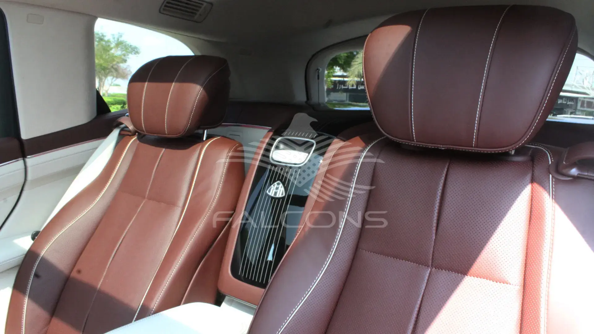 4.0L V8 Maybach AT - Image 18