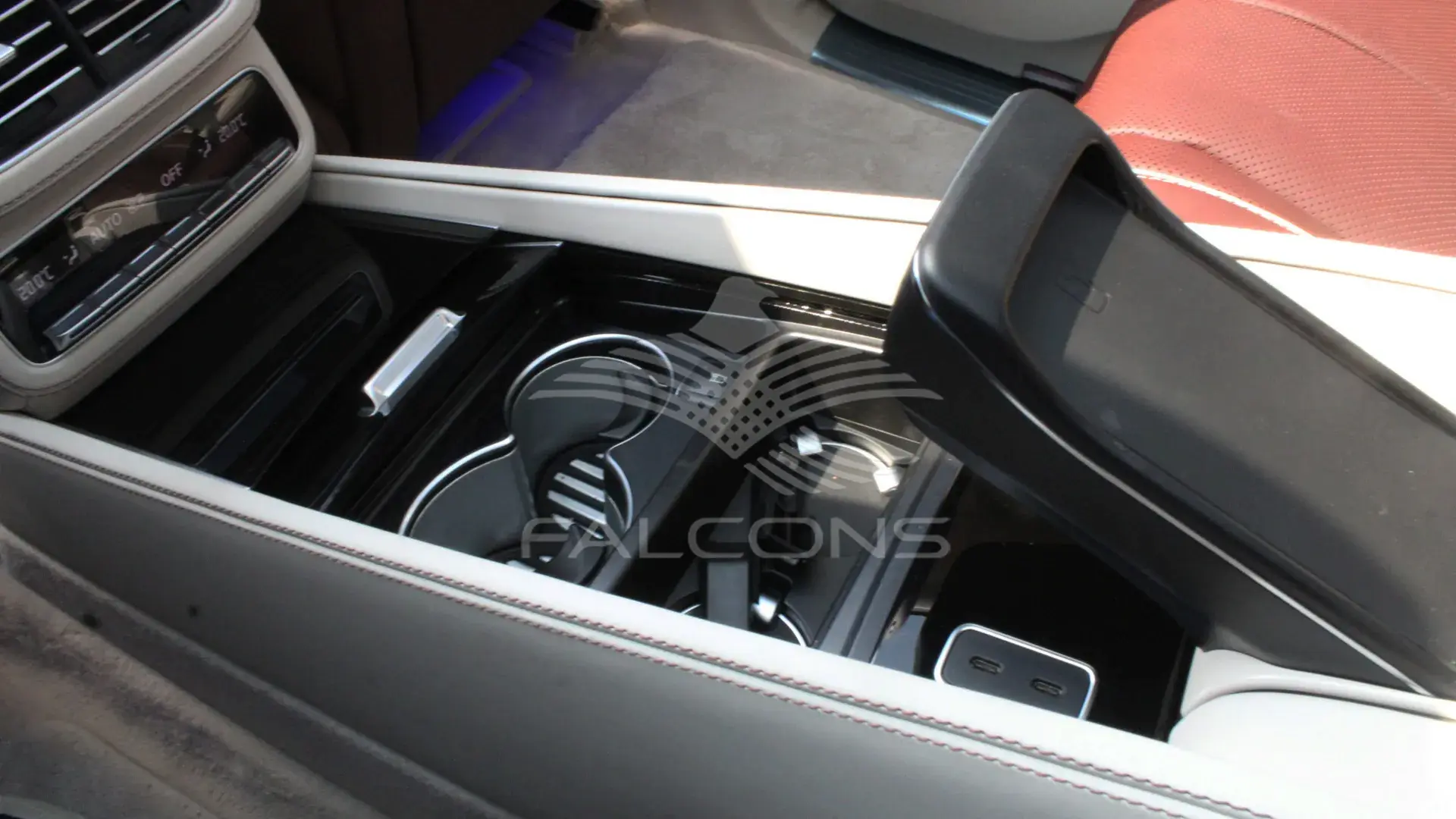 4.0L V8 Maybach AT - Image 20