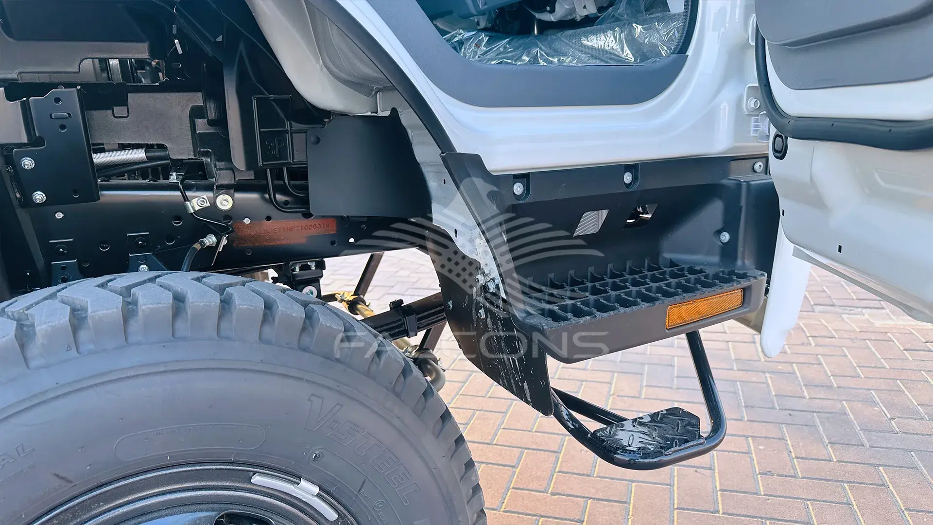 4.6L 71H CHASSIS 4X4 MT - Image 16