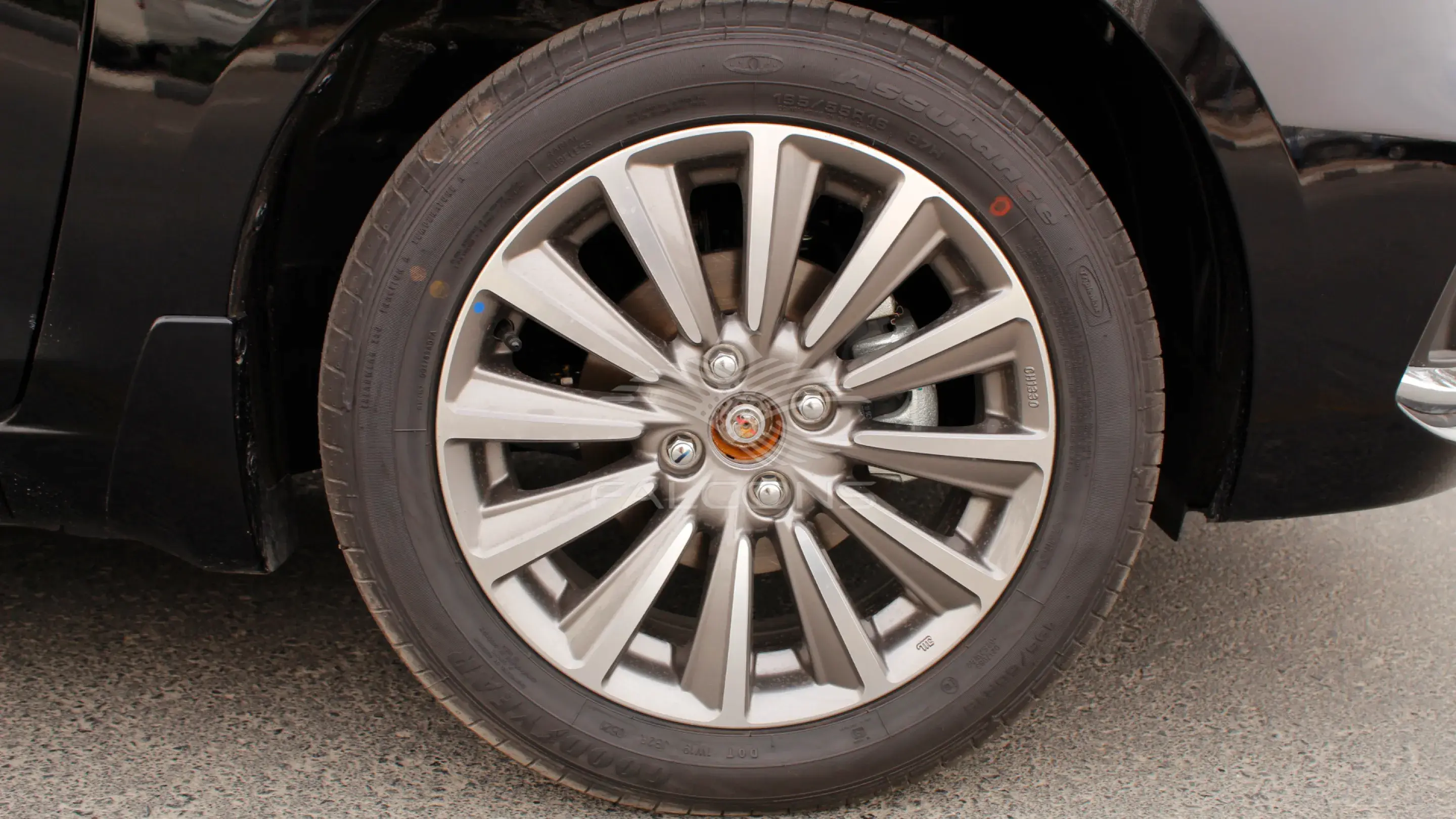 1.5L GLX AT 2023 - Image 9
