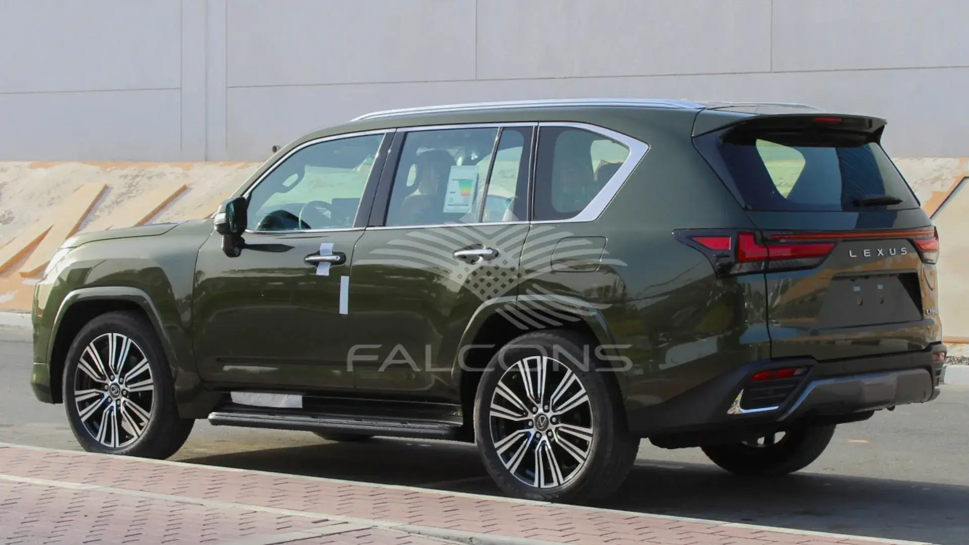 3.5L SIGNATURE AT - Image 3
