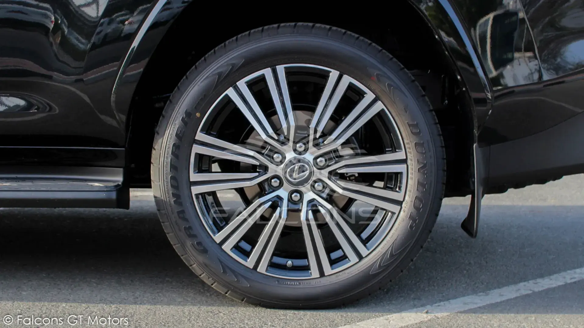 3.5L SIGNATURE AT 2025 - Image 11