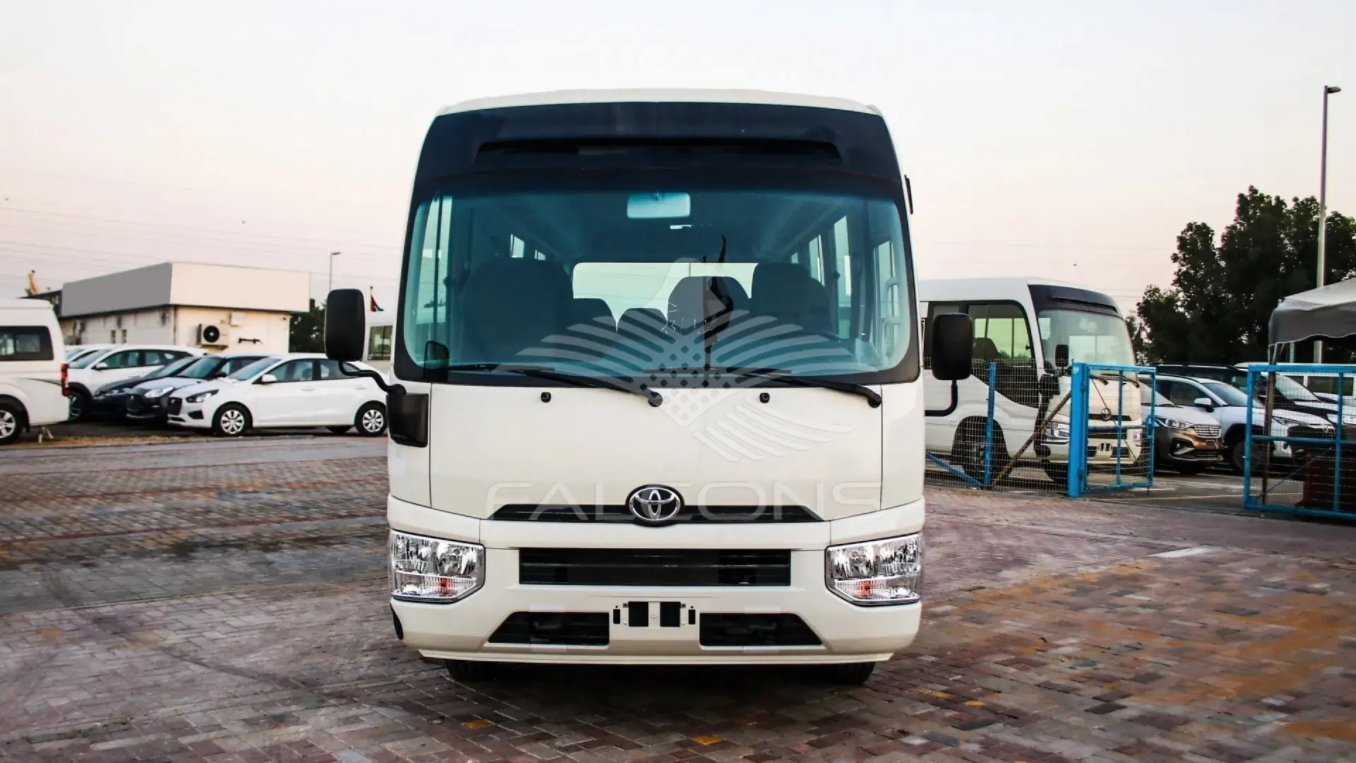 4.2L MT 2024 - Image 2
