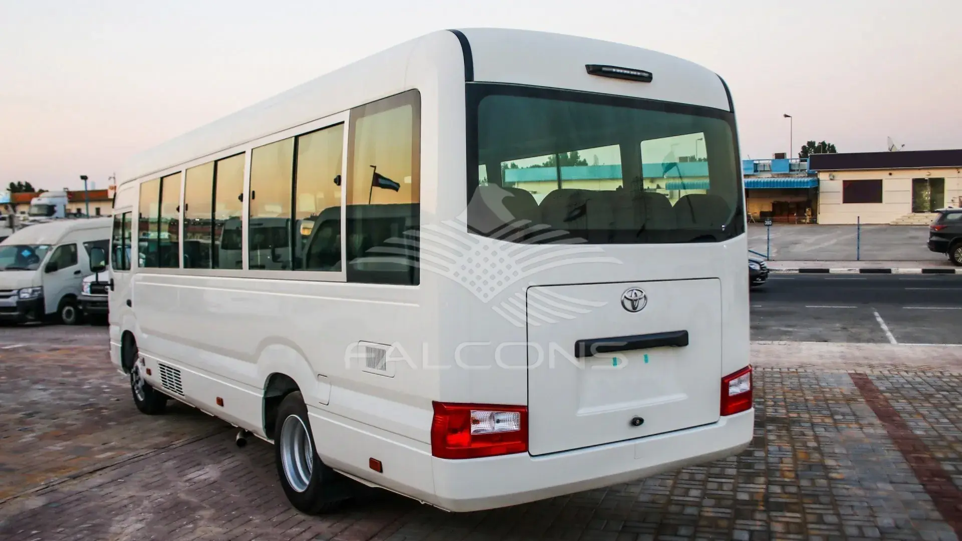 4.2L MT 2024 - Image 4